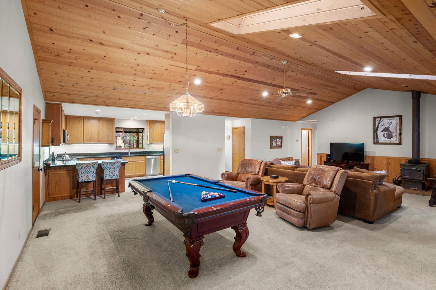 5590 Silver Saddle Court