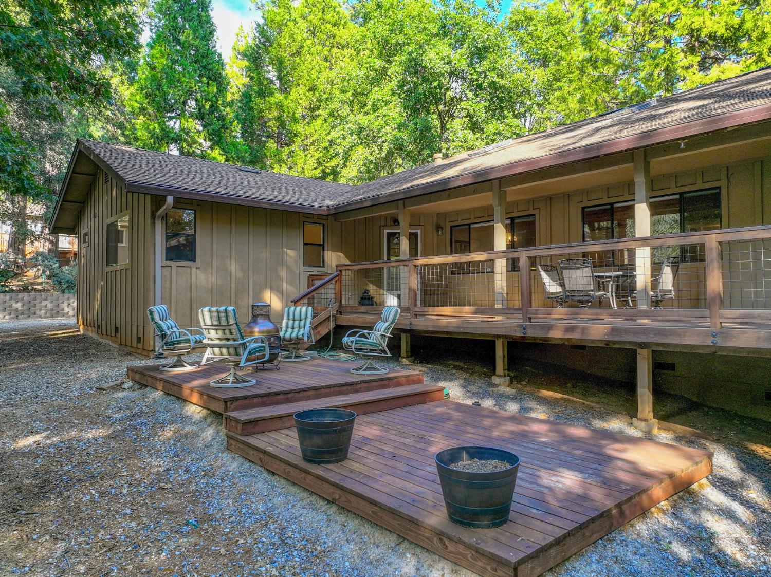 5590 Silver Saddle Court