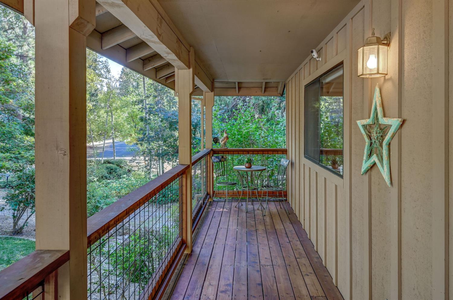 5590 Silver Saddle Court
