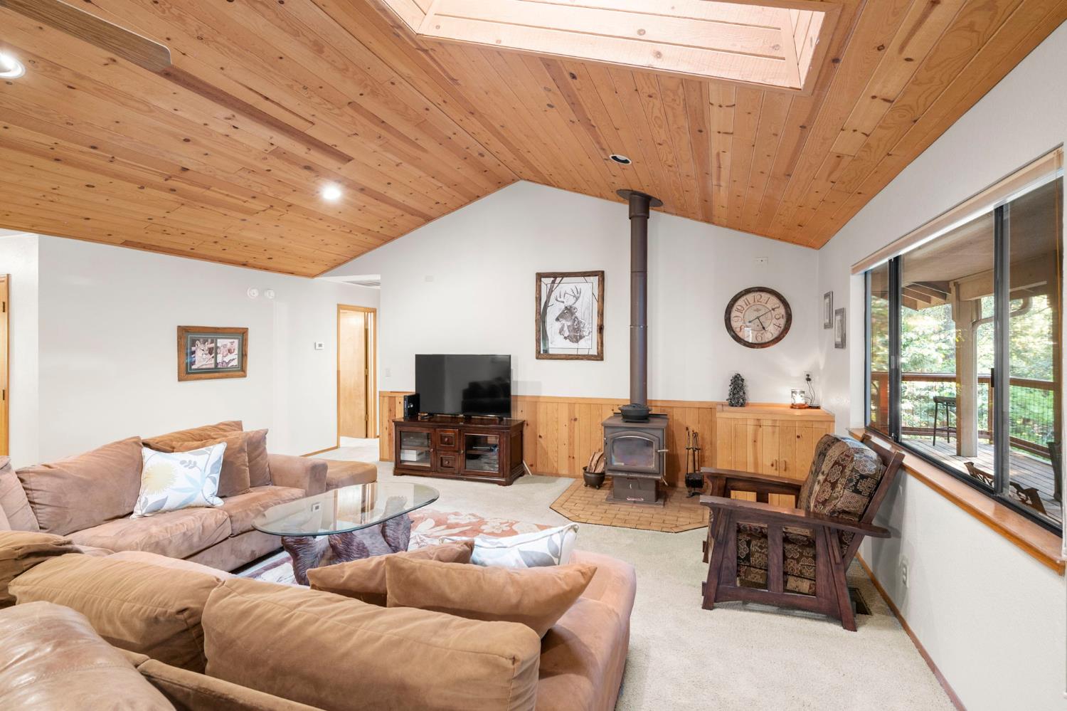5590 Silver Saddle Court