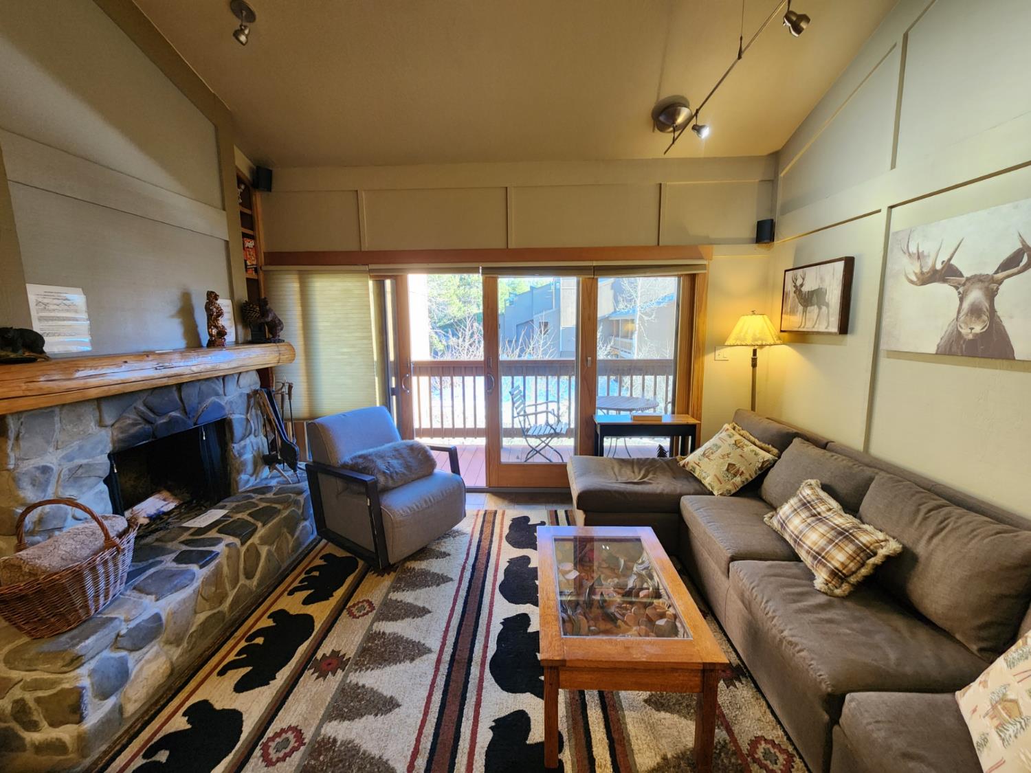 201 Bear Valley Rd #28