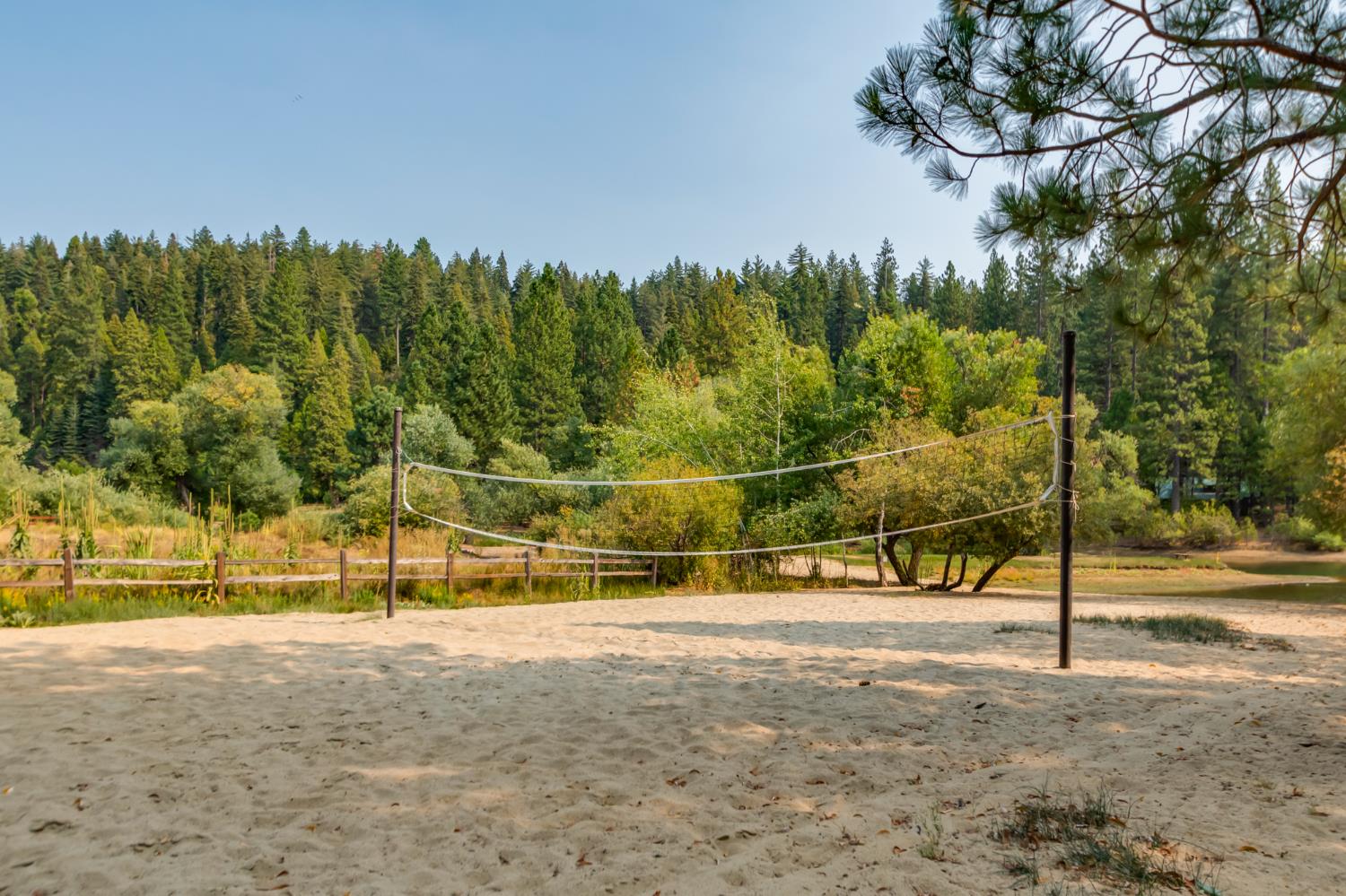 2253 Meadow Drive
