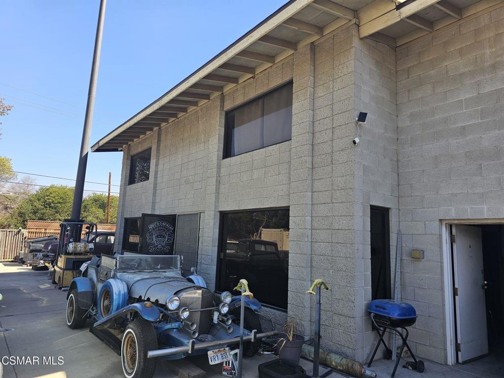 760 E Santa Maria Street