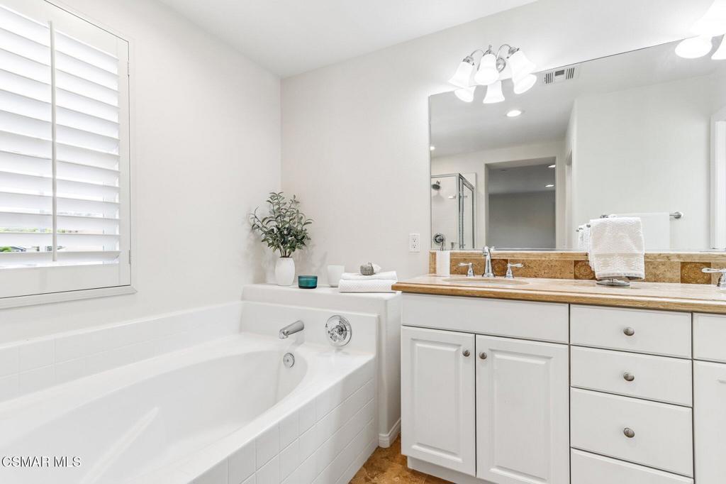 2922 Encina Lane