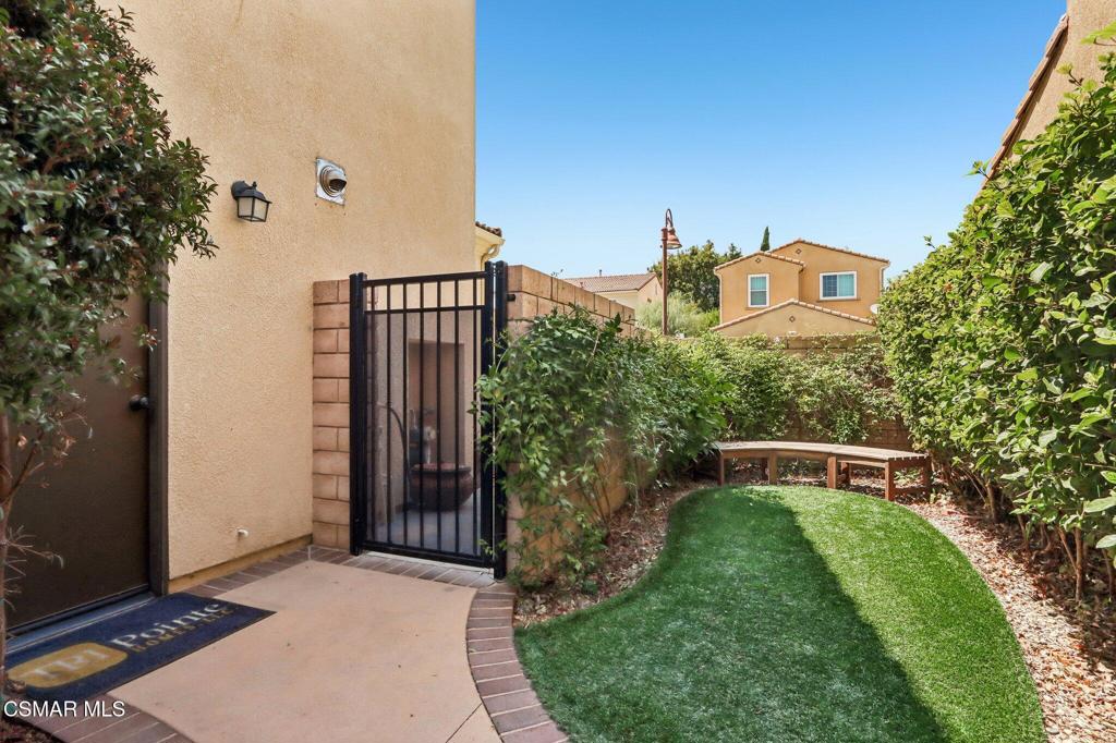 2922 Encina Lane