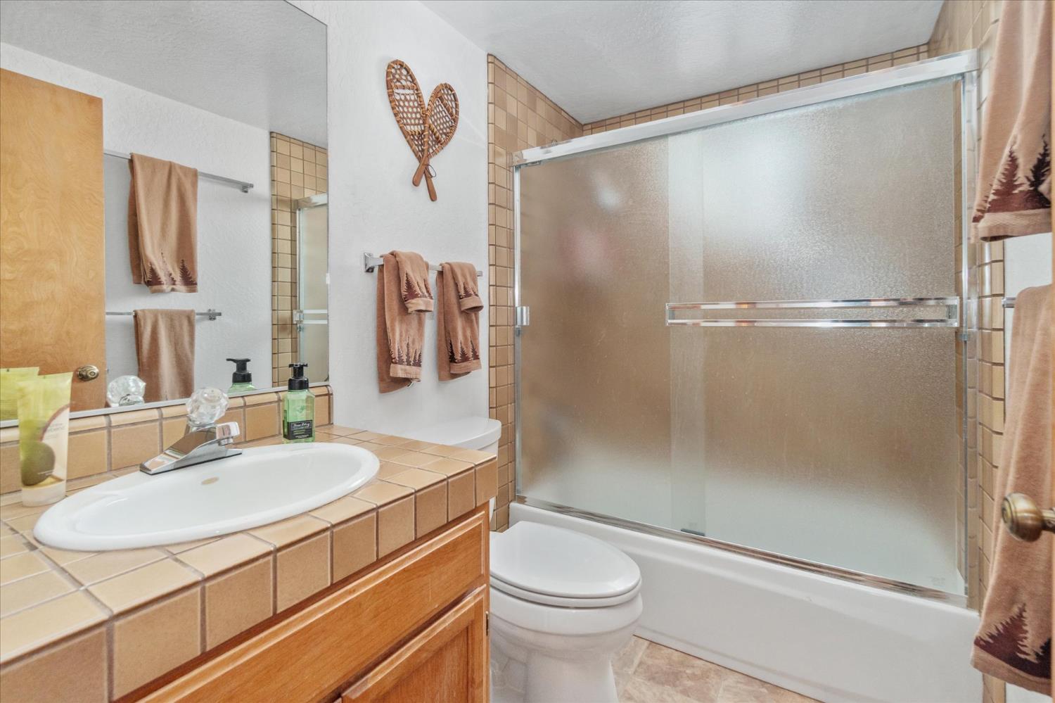 2821 Tahos Drive
