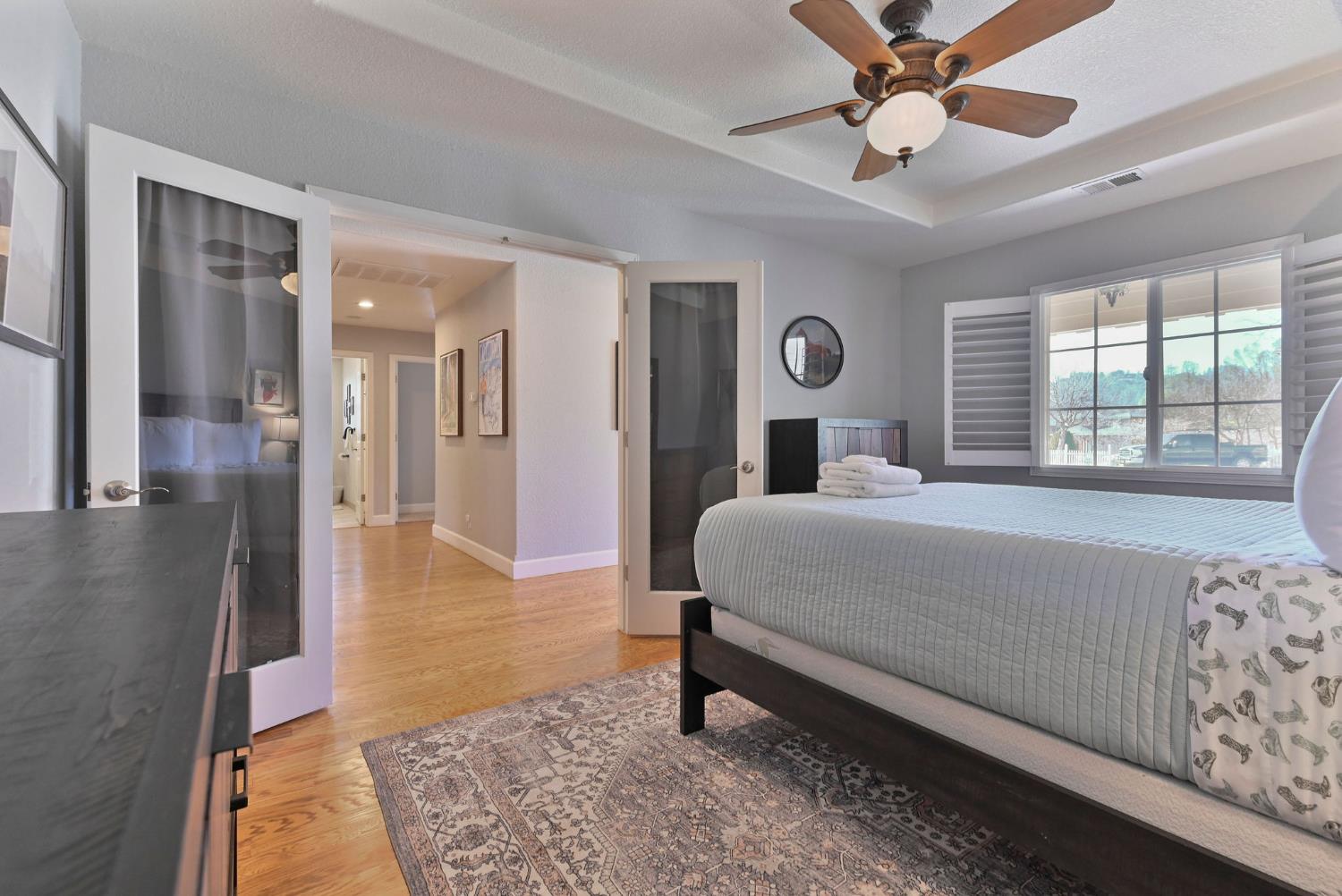 333 Oak Tree Circle
