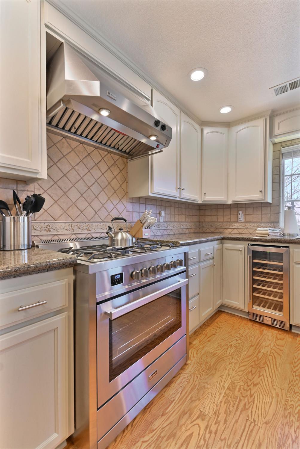 333 Oak Tree Circle