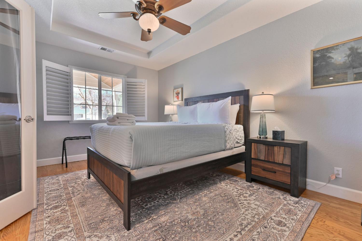 333 Oak Tree Circle