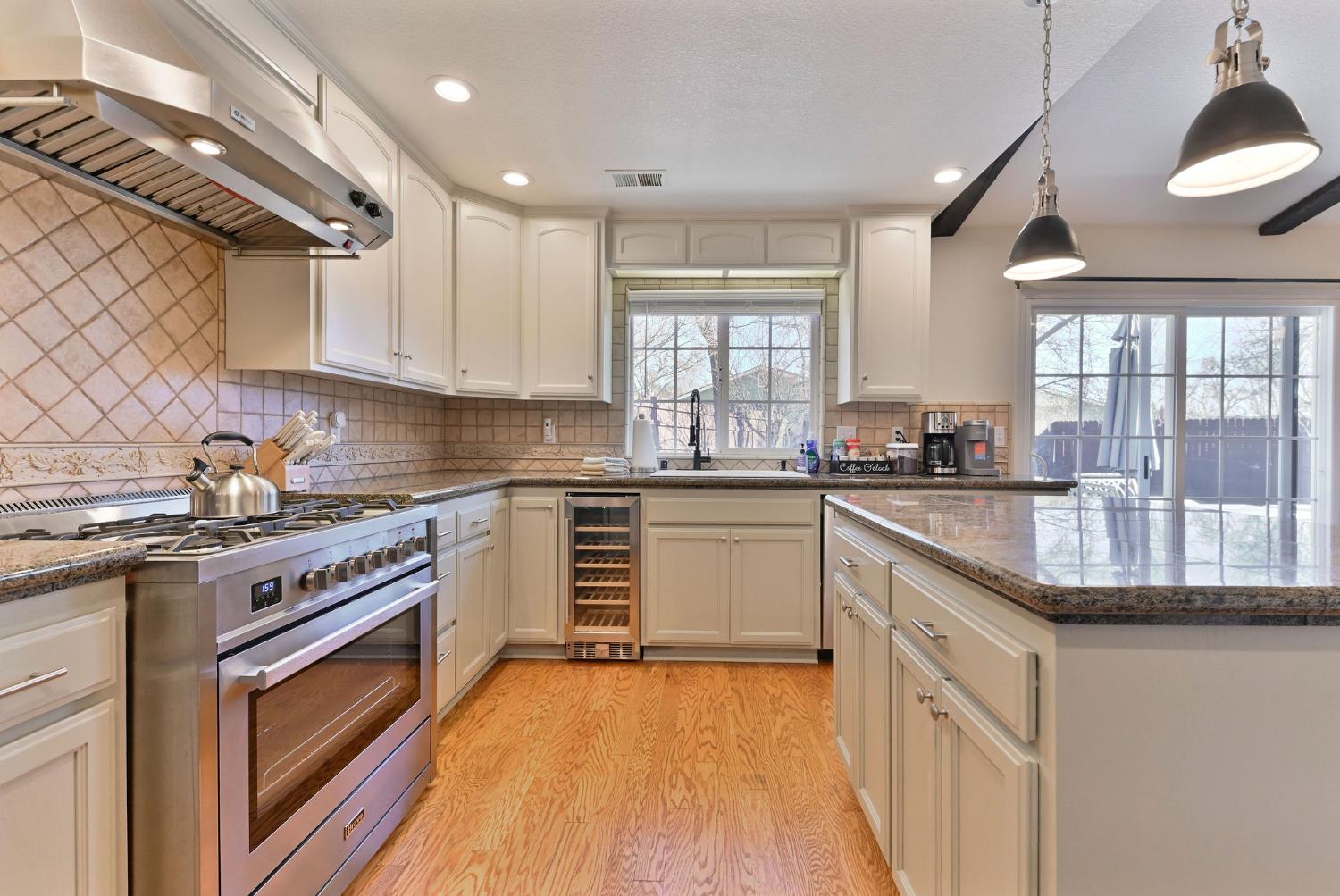 333 Oak Tree Circle
