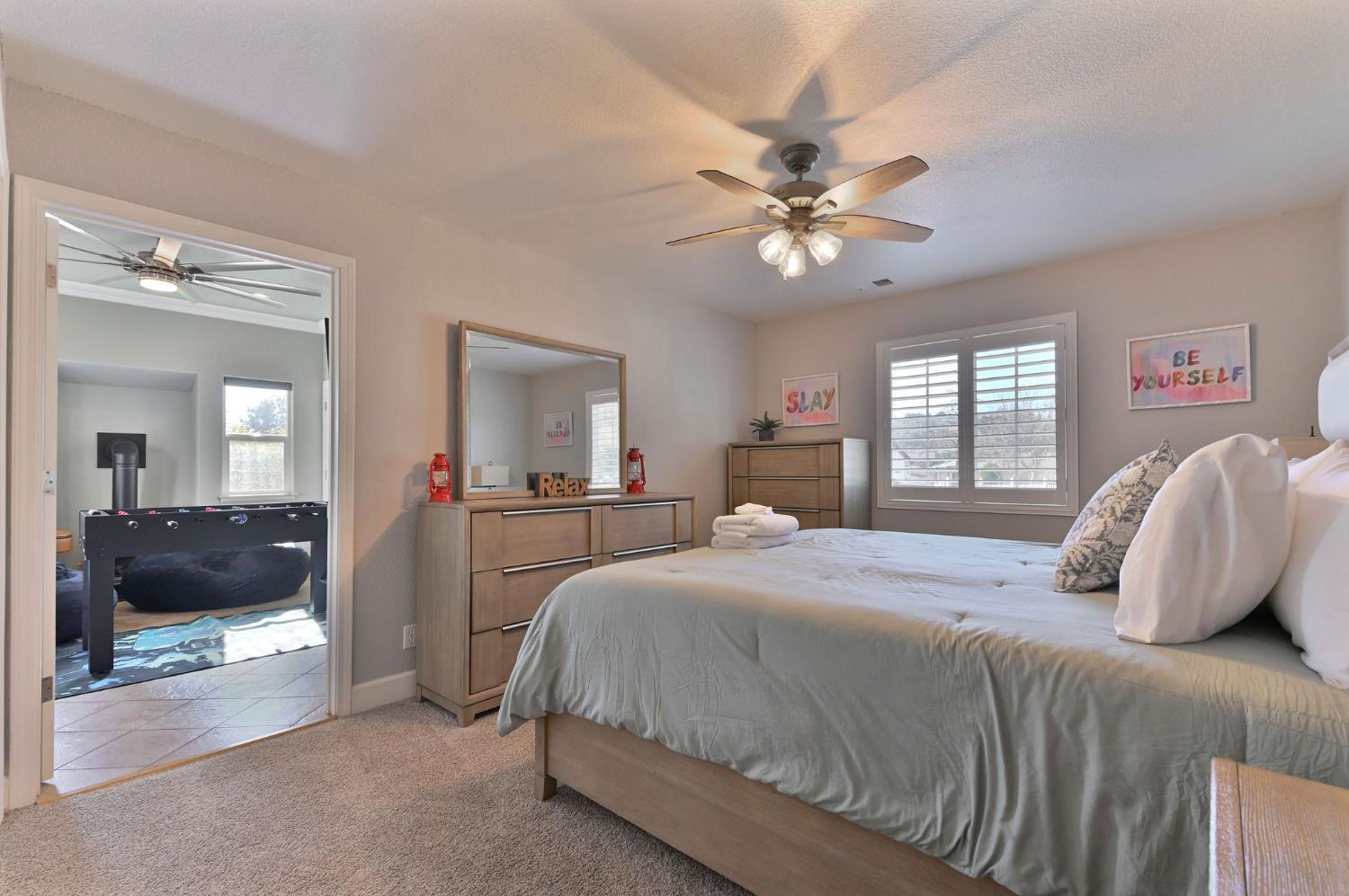 333 Oak Tree Circle