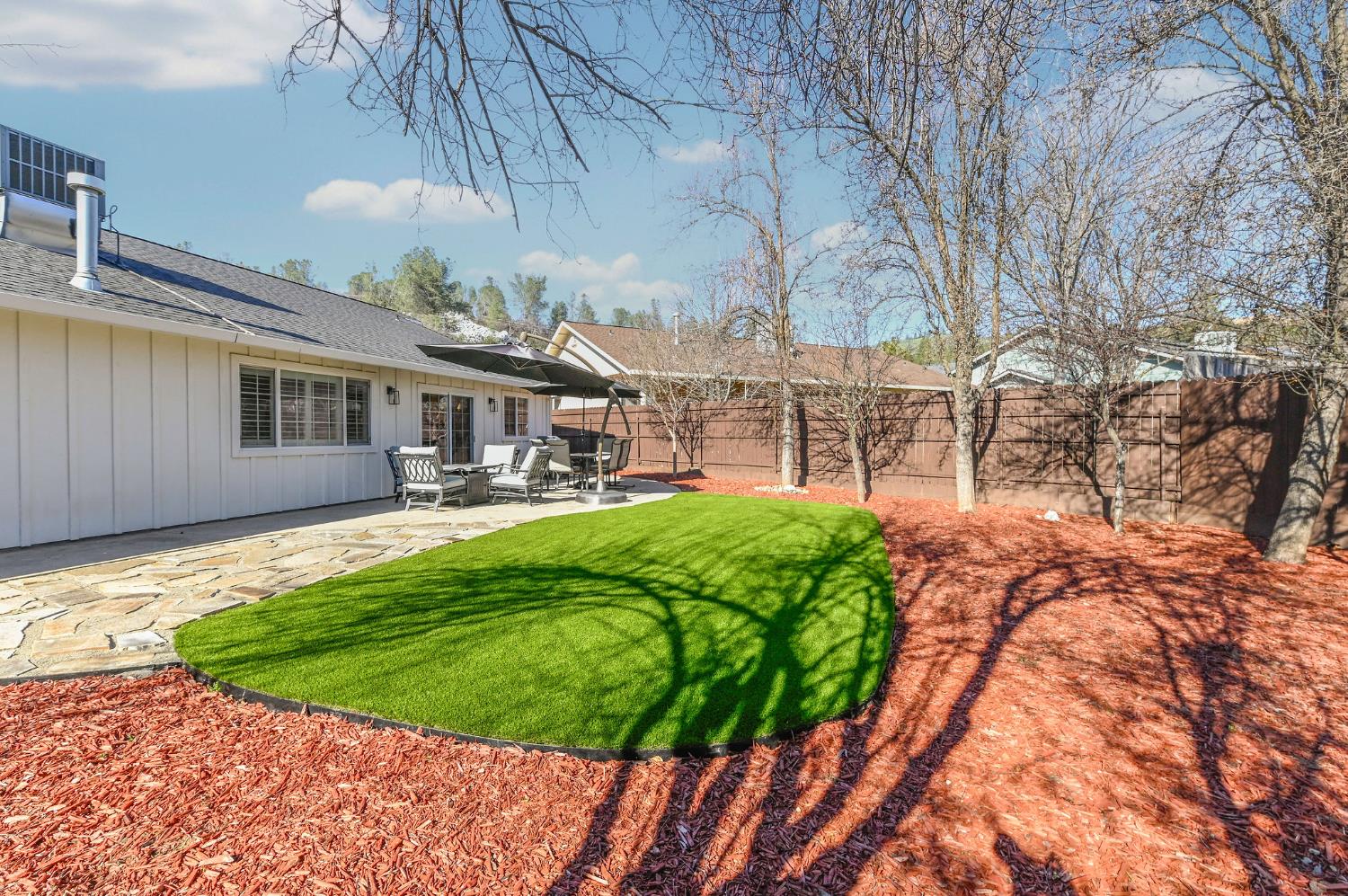 333 Oak Tree Circle