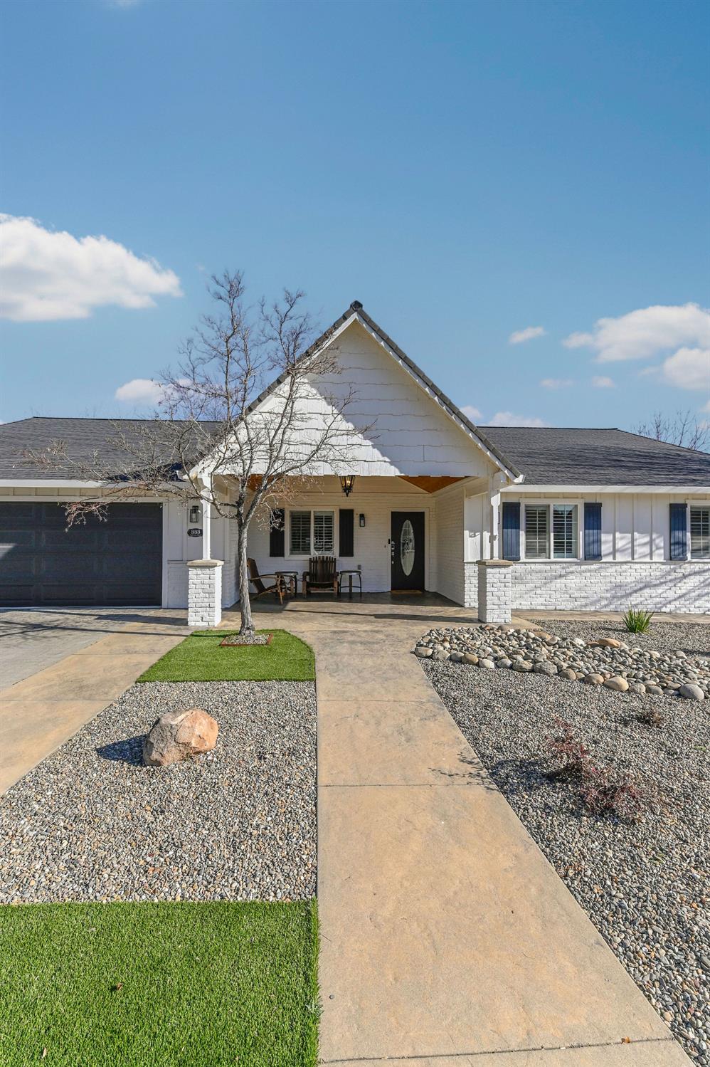 333 Oak Tree Circle