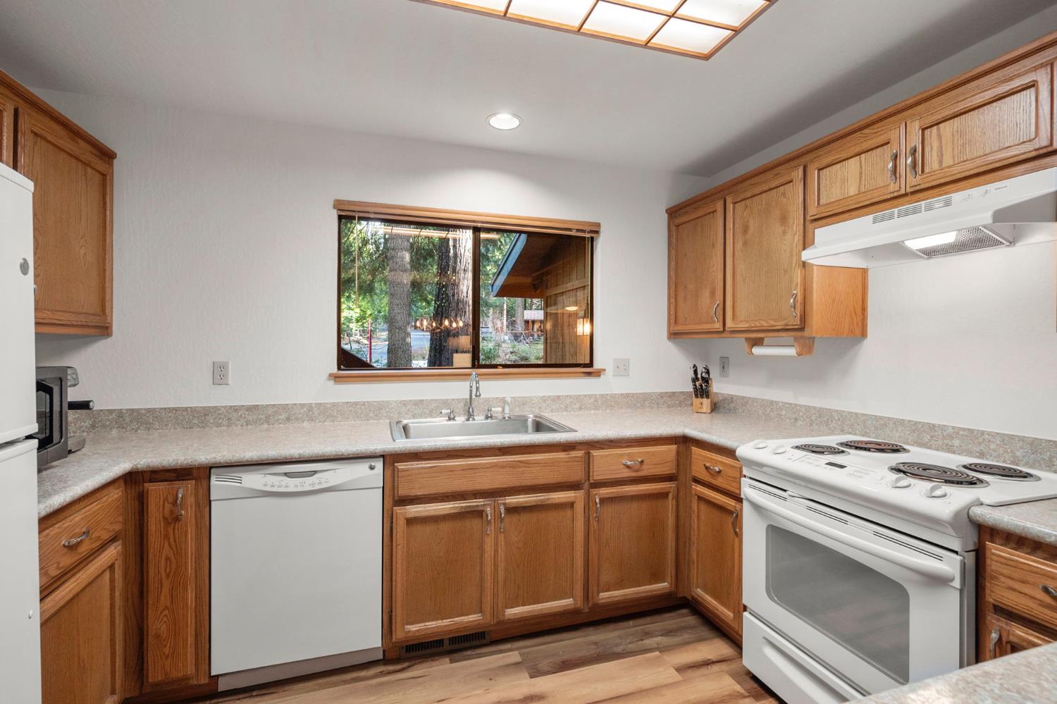 4909 Hokan Circle