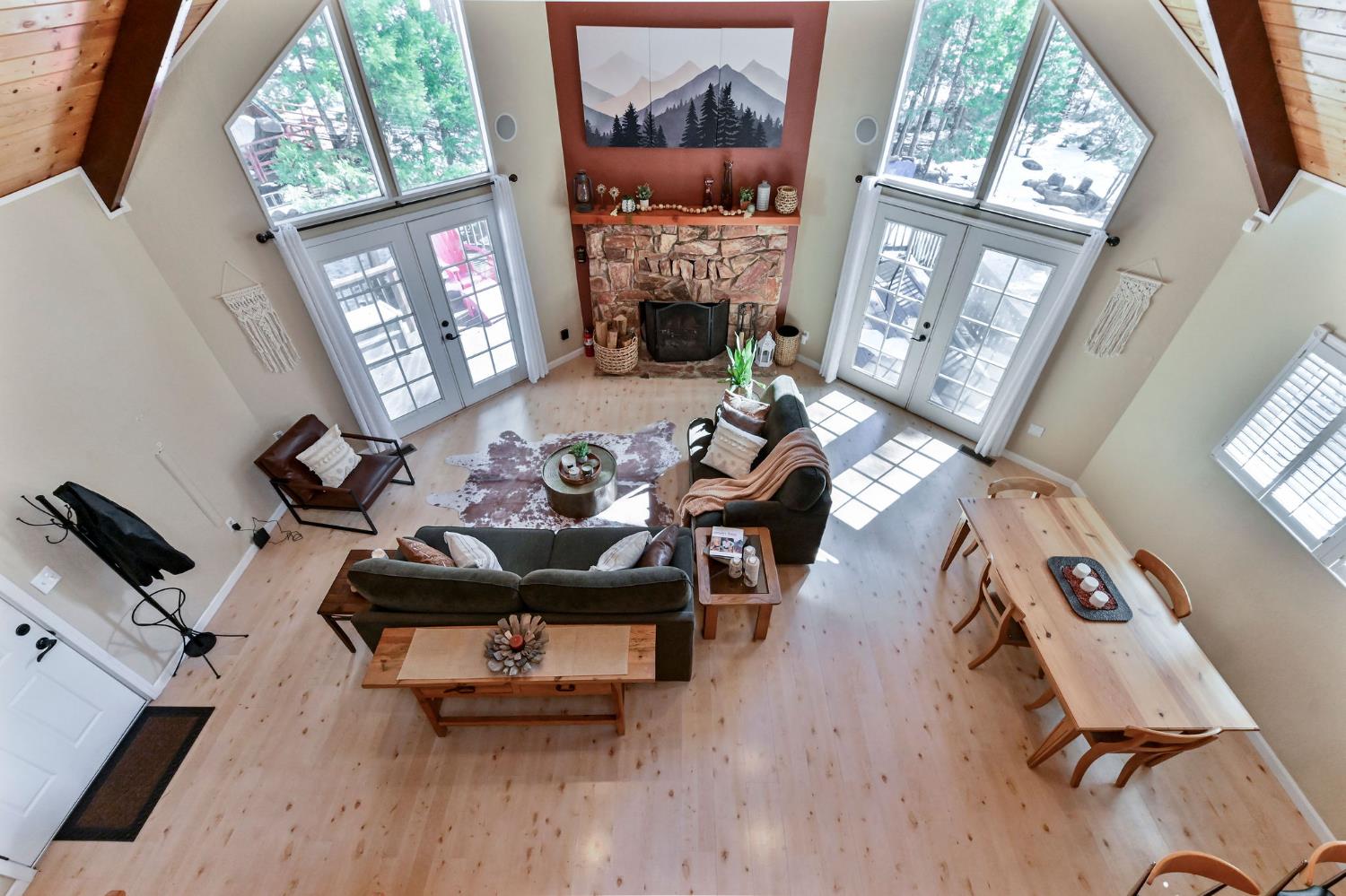 1863 S Sierra View