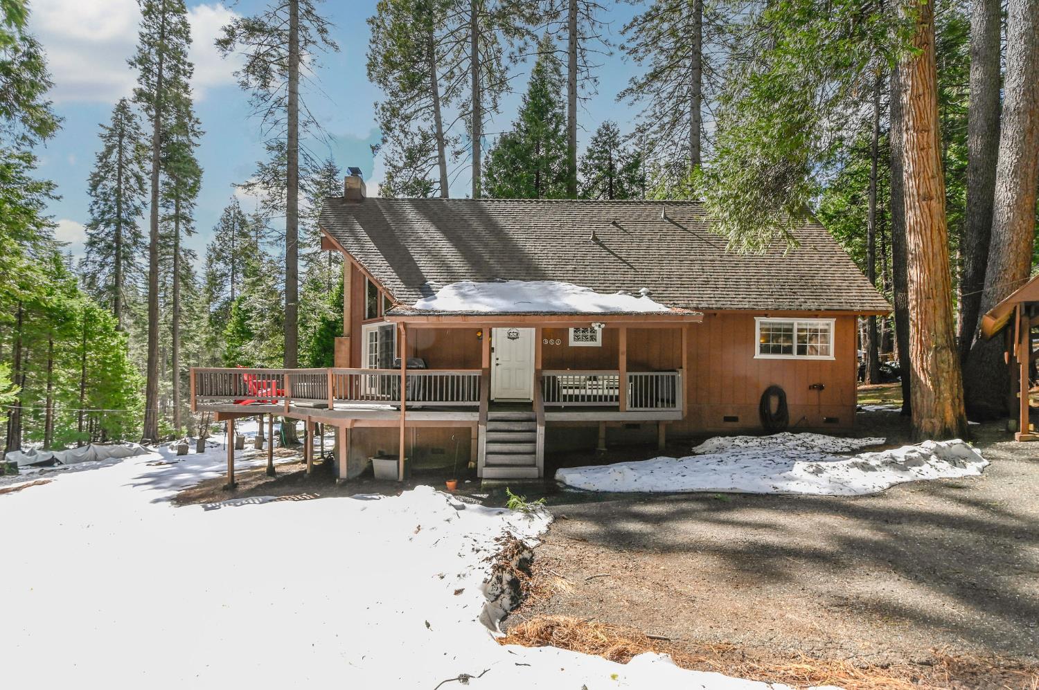 1863 S Sierra View