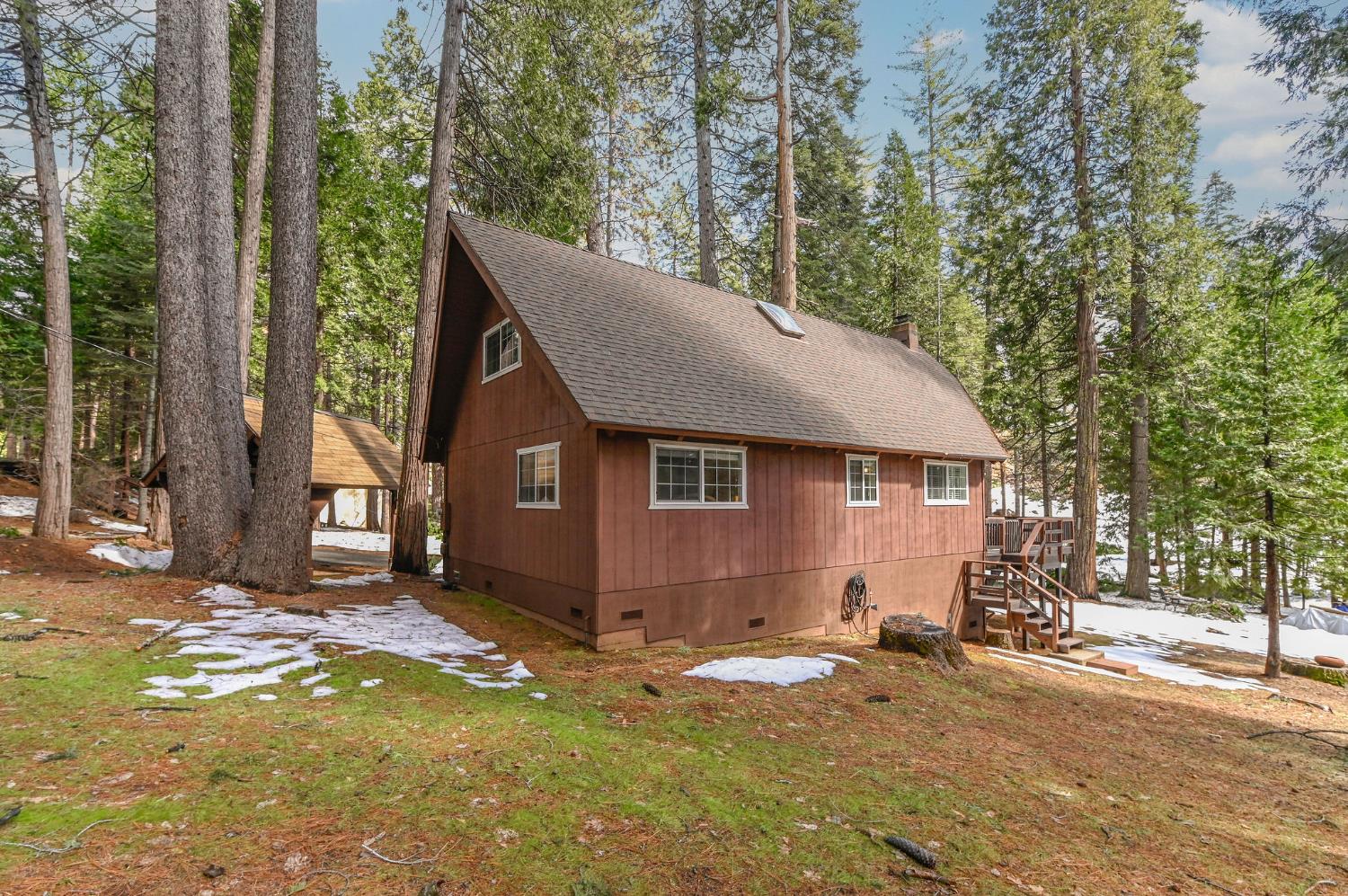 1863 S Sierra View