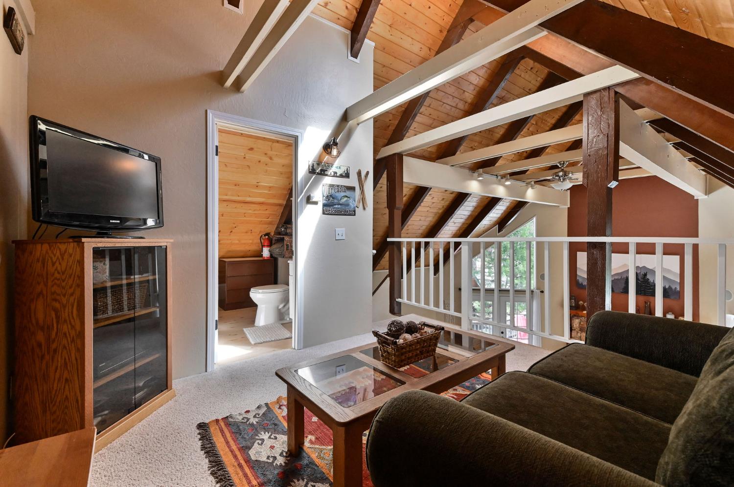 1863 S Sierra View