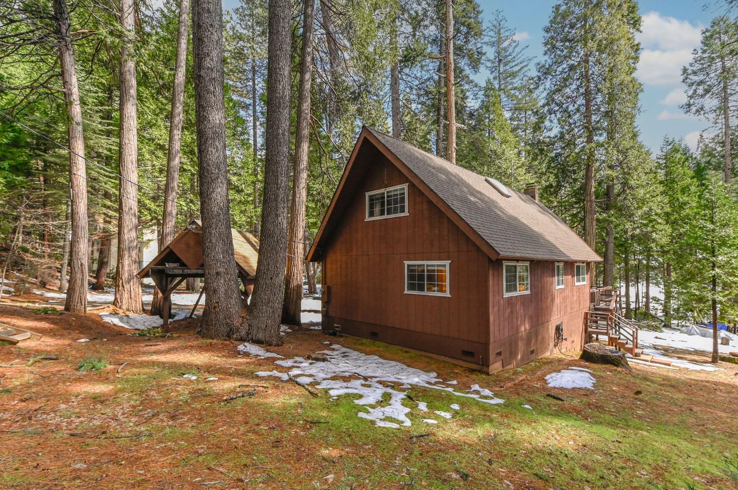 1863 S Sierra View