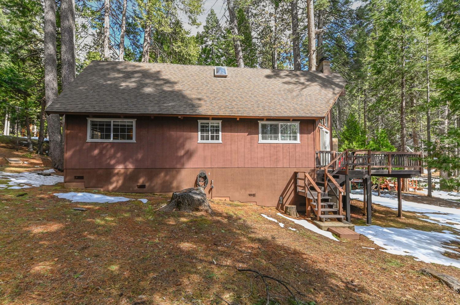 1863 S Sierra View