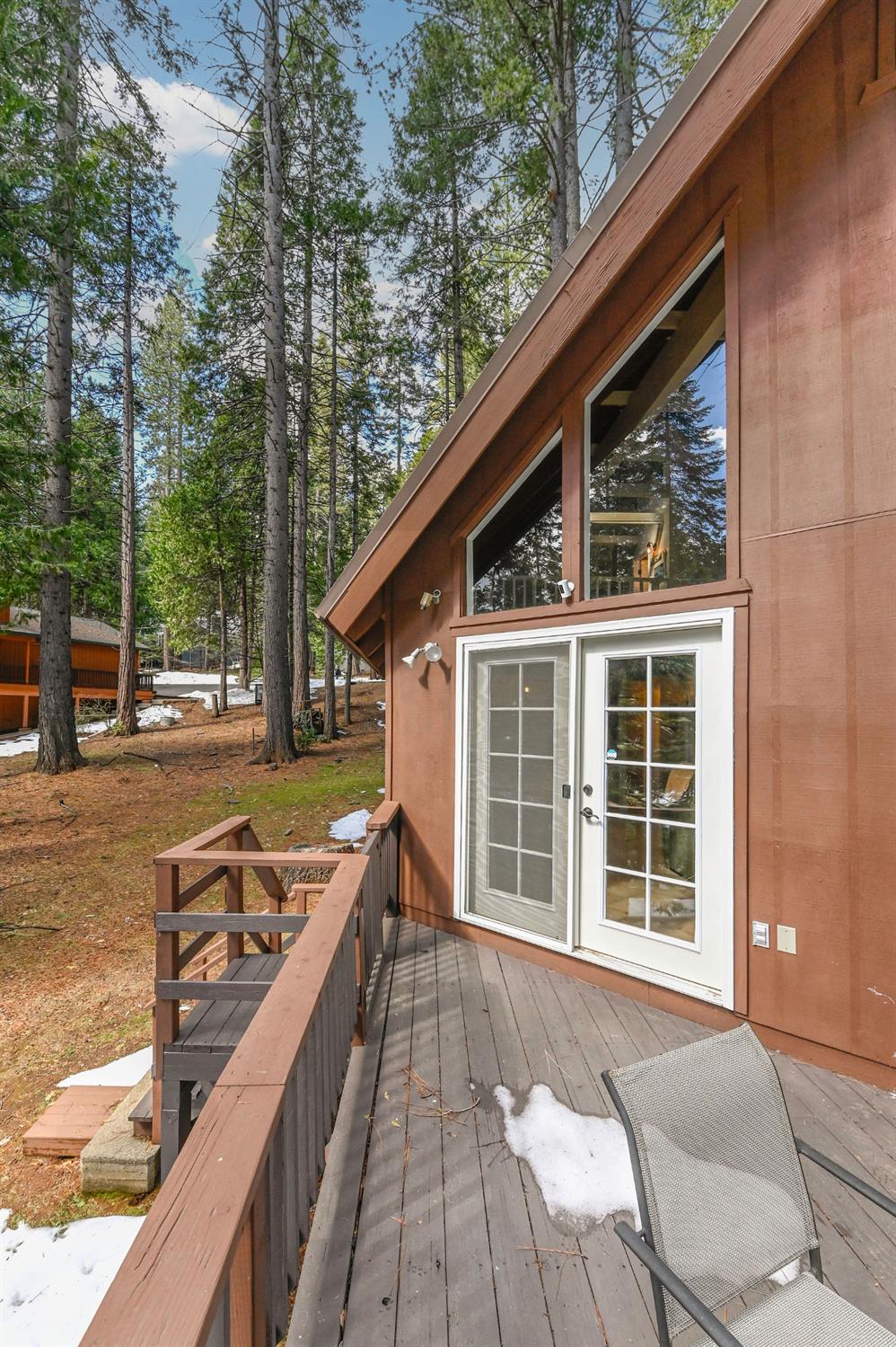 1863 S Sierra View