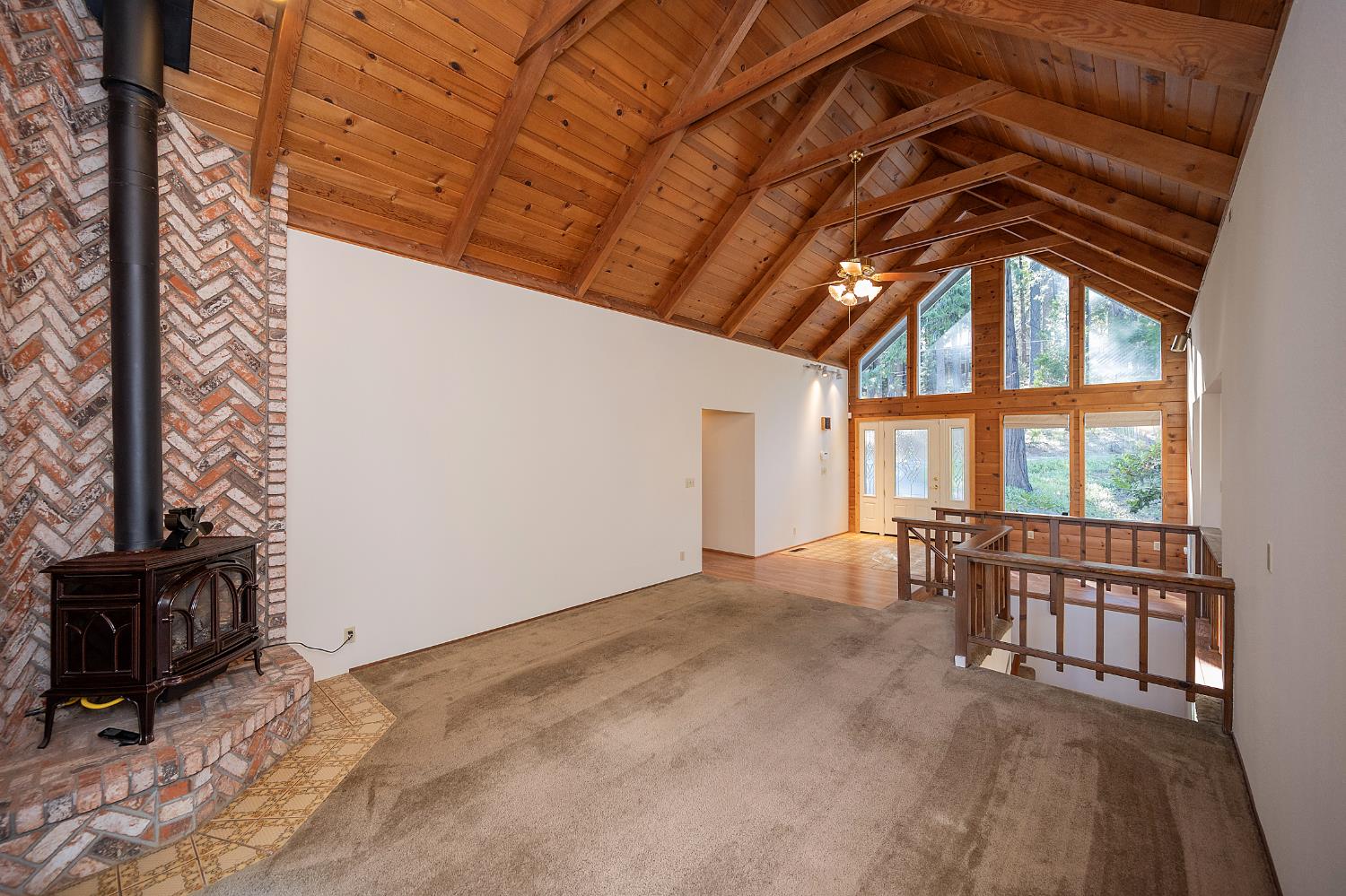 2602 Linnet Lane