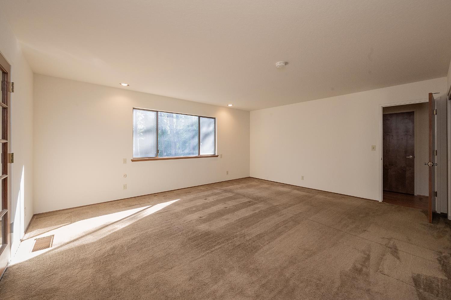 2602 Linnet Lane