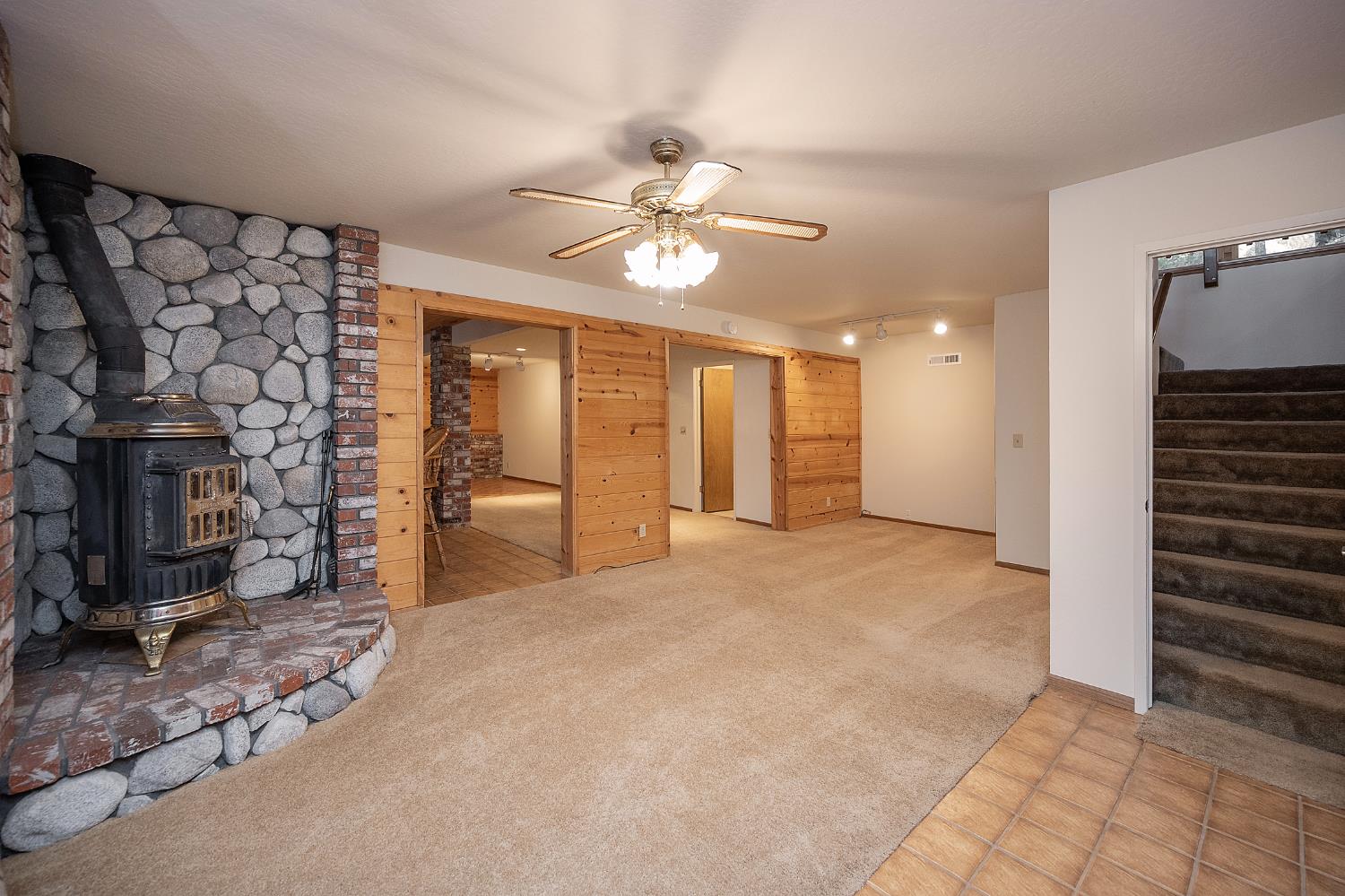 2602 Linnet Lane