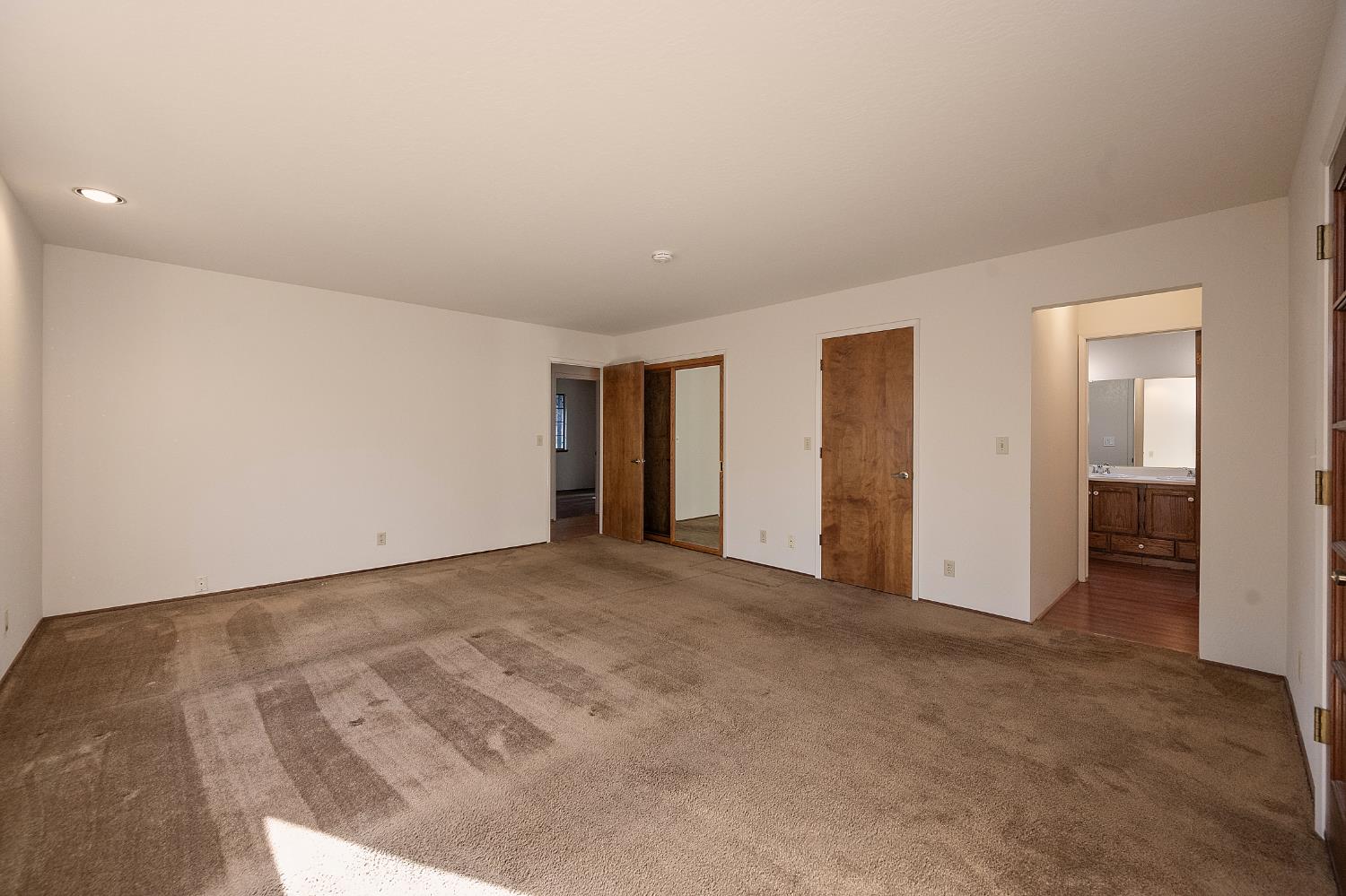 2602 Linnet Lane