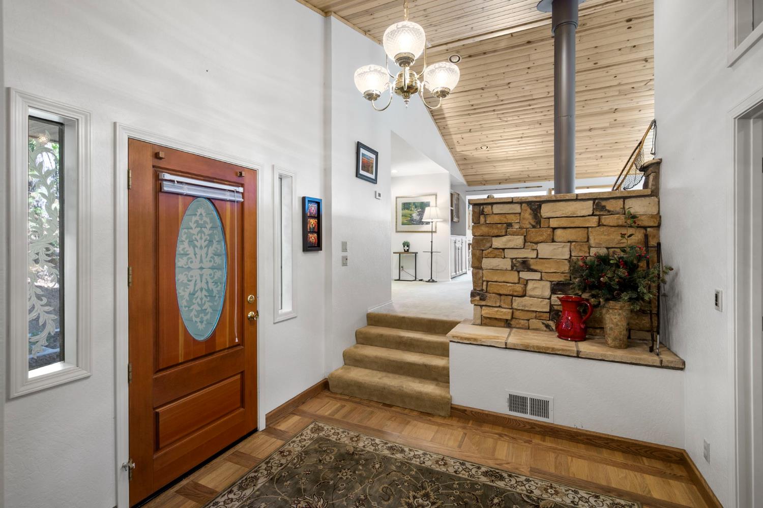923 Bear Run Way