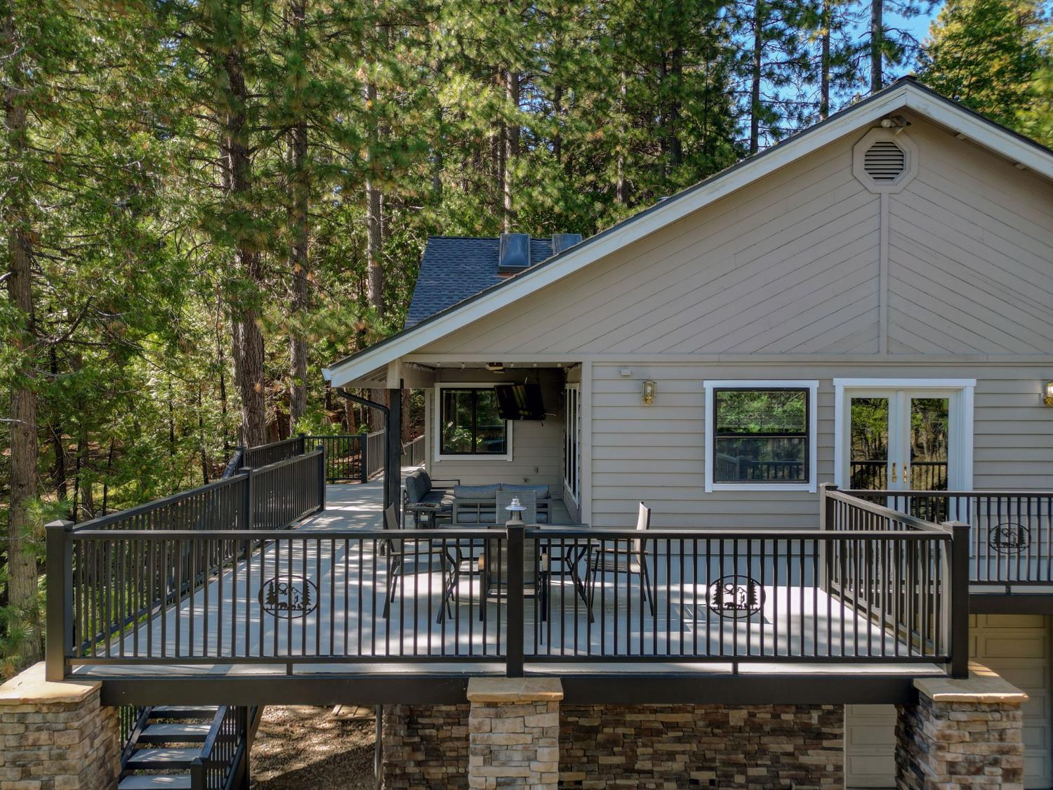 923 Bear Run Way