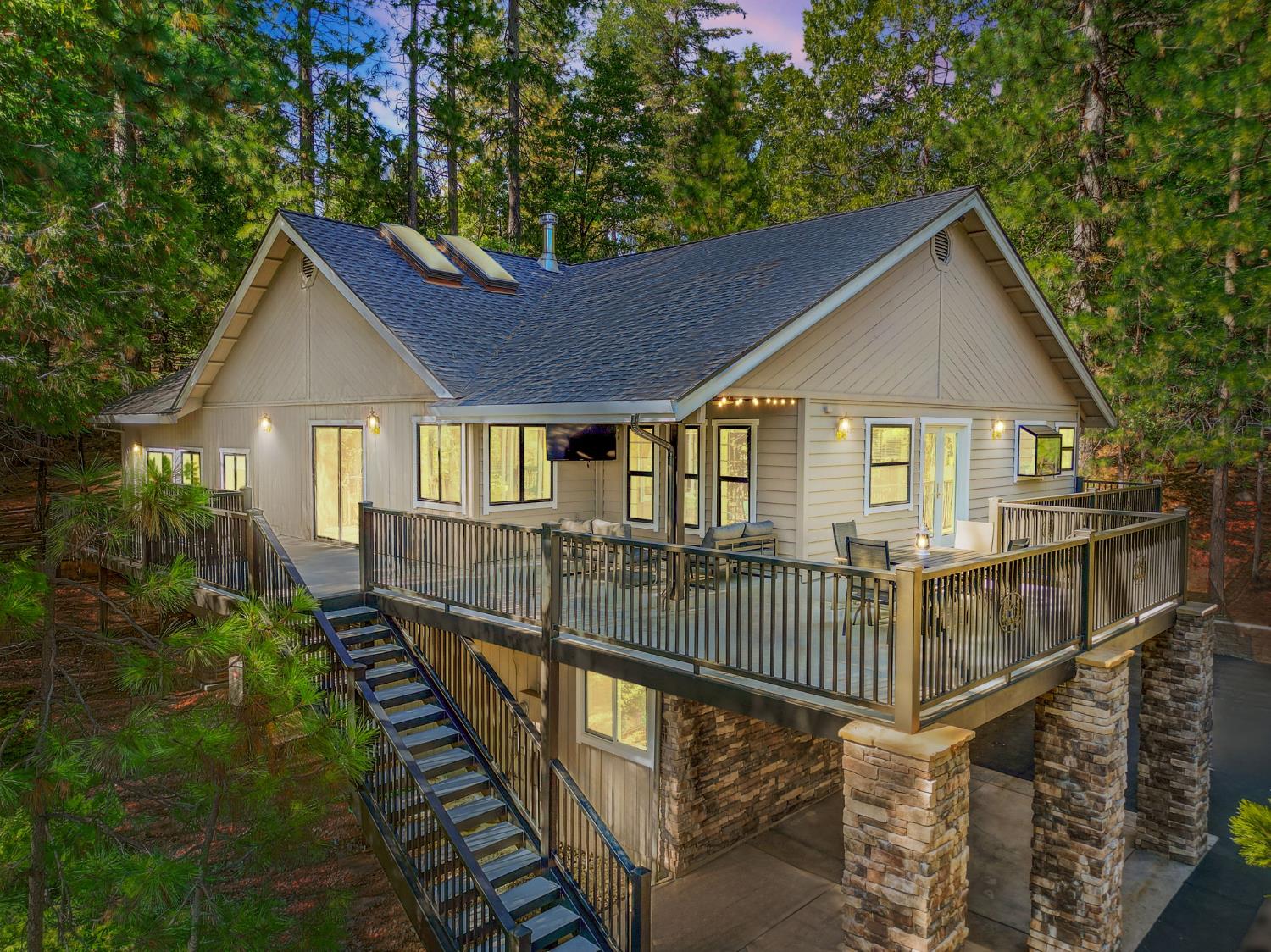 923 Bear Run Way