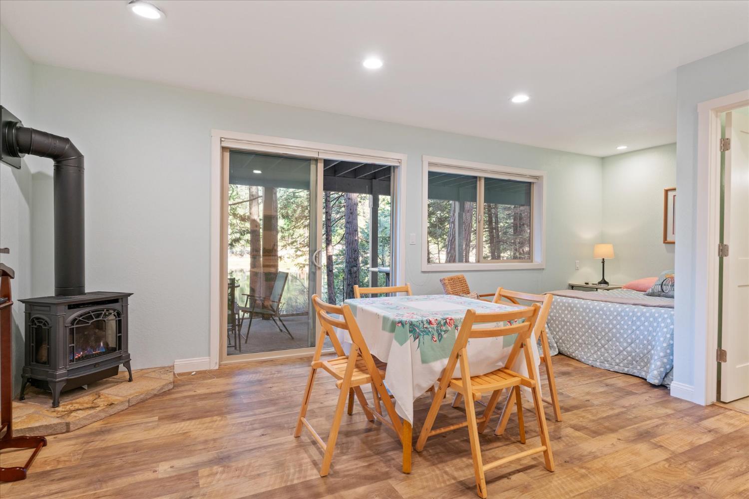 2418 Meadow Drive
