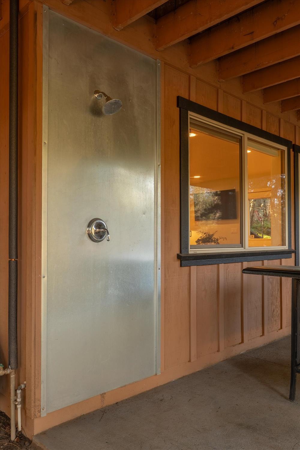 2418 Meadow Drive