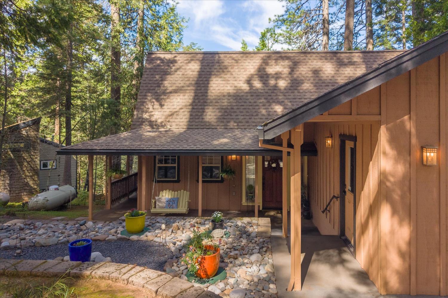 2418 Meadow Drive