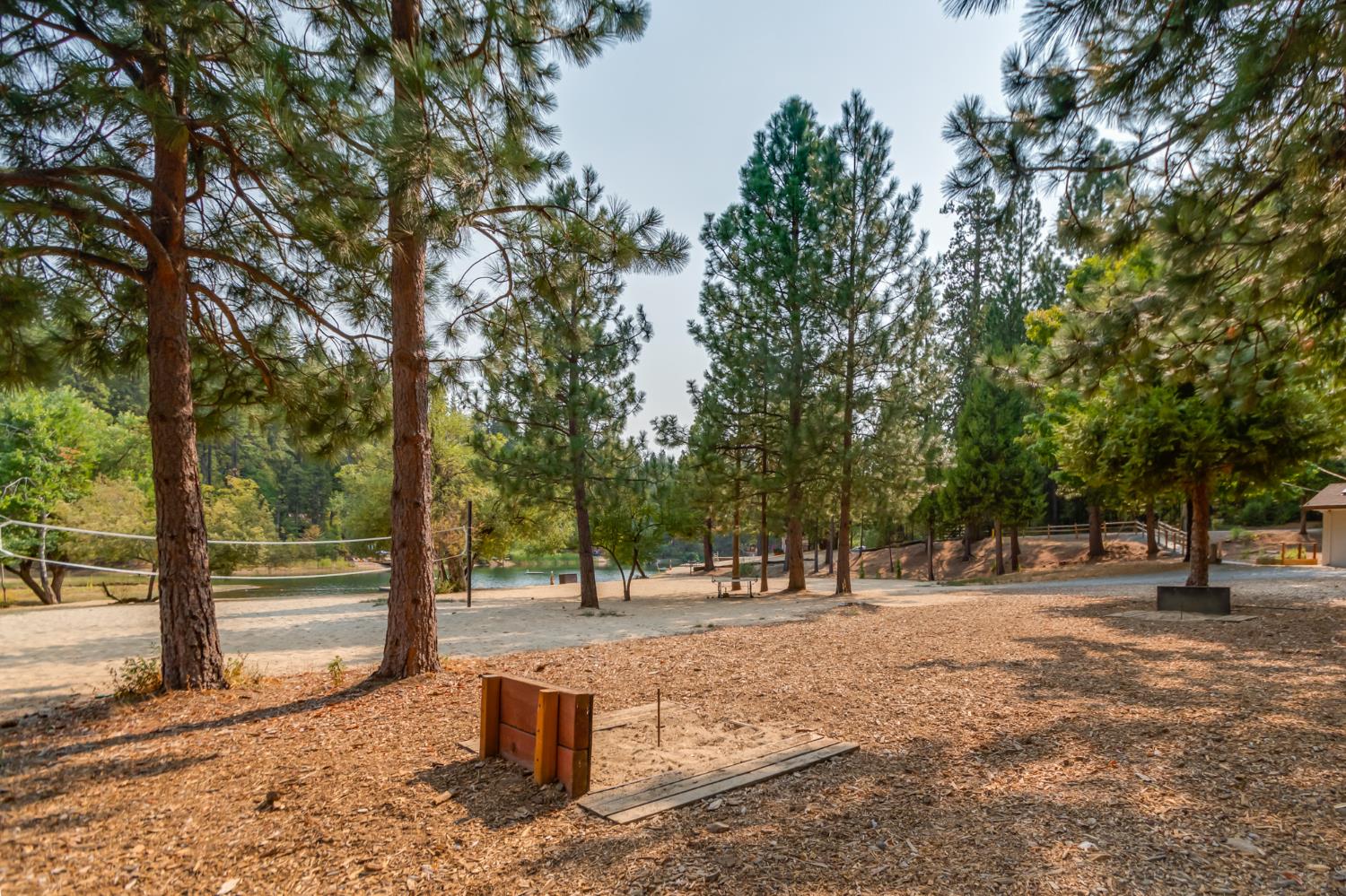2418 Meadow Drive