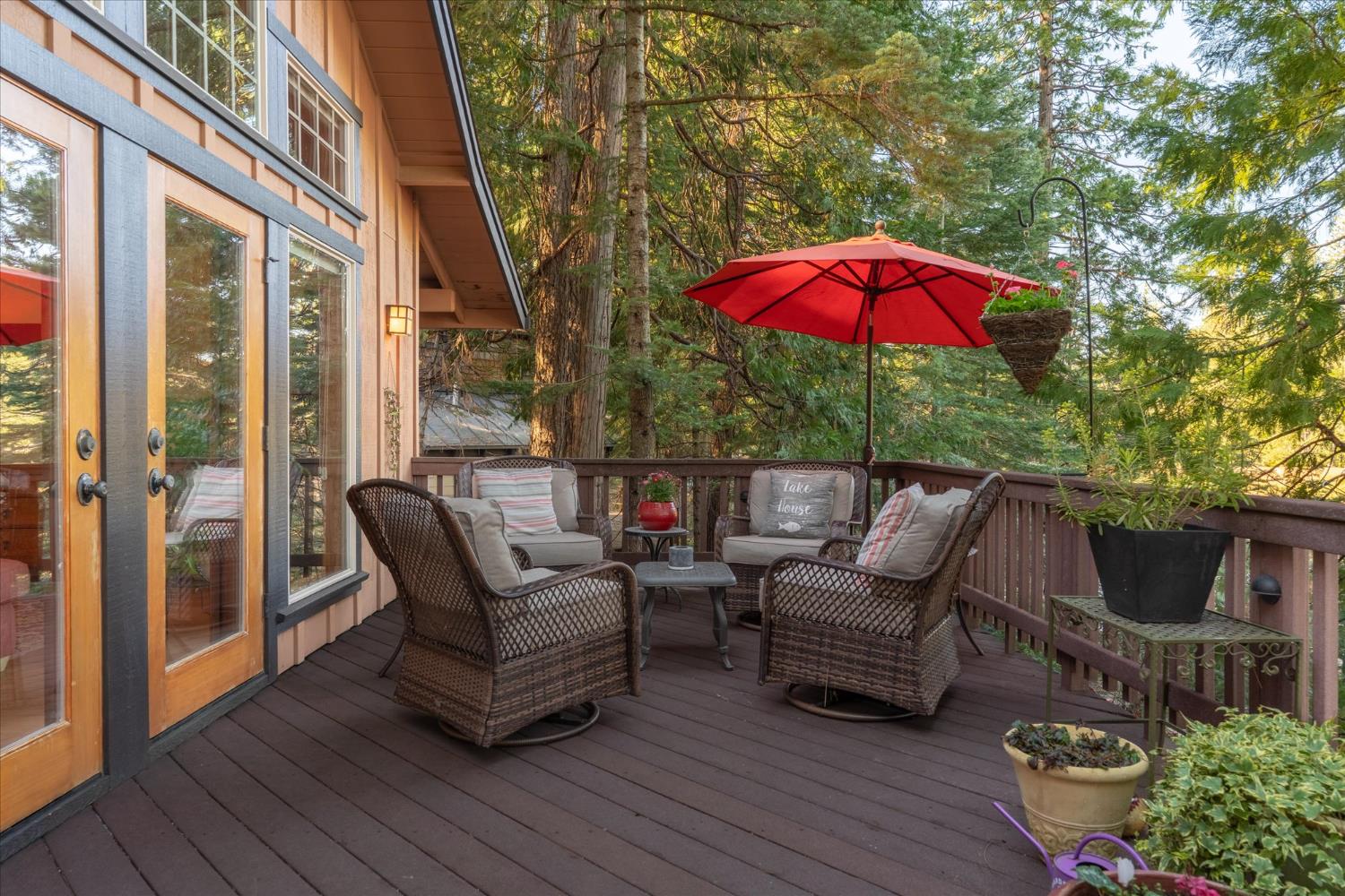 2418 Meadow Drive
