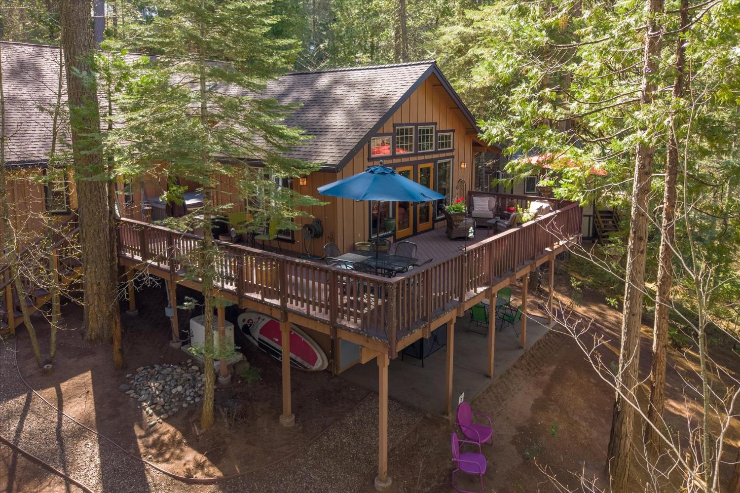 2418 Meadow Drive