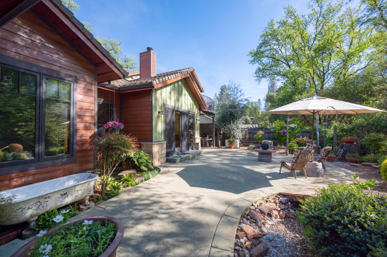 831 Rocky Hill Road