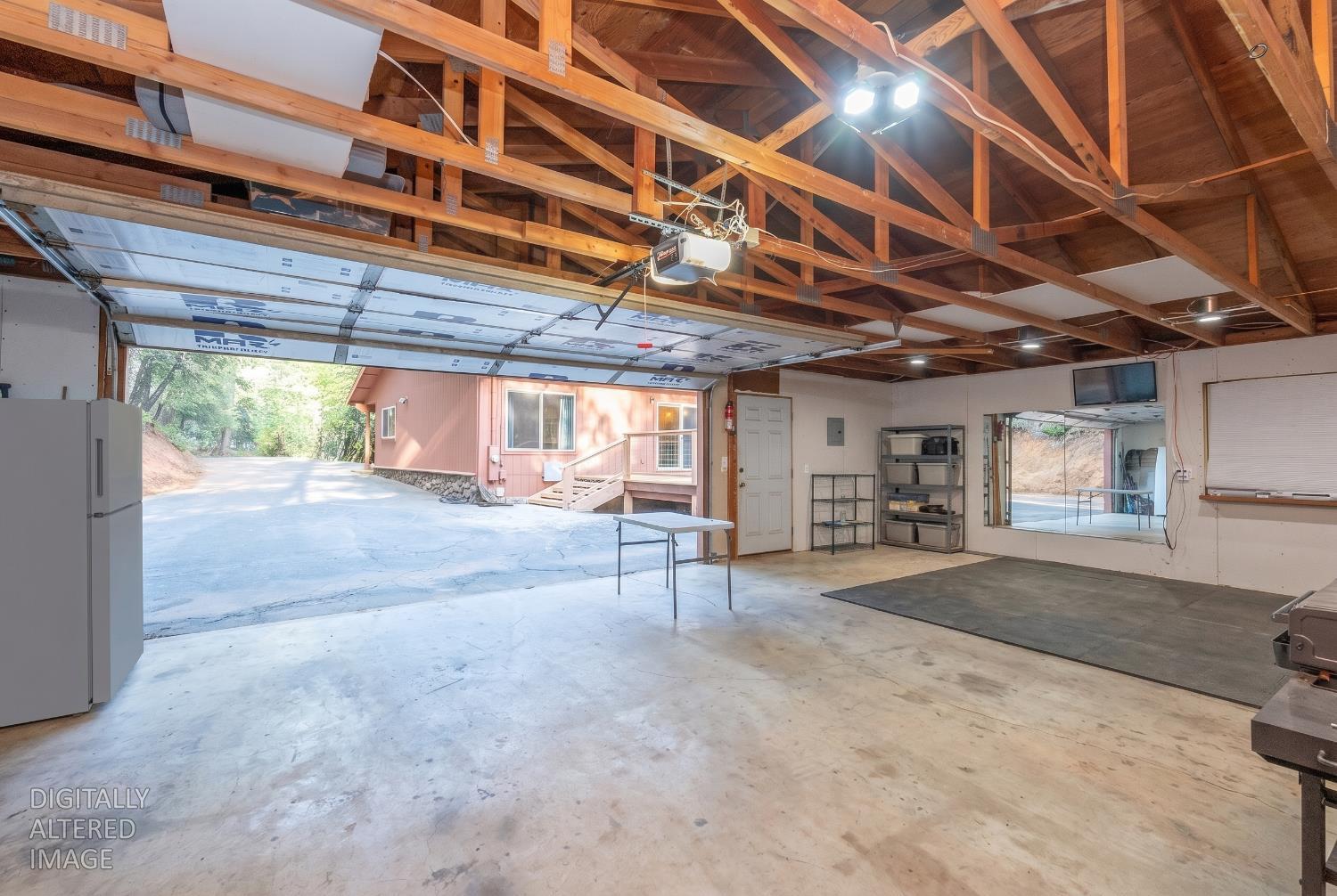 3061 E Highway 4