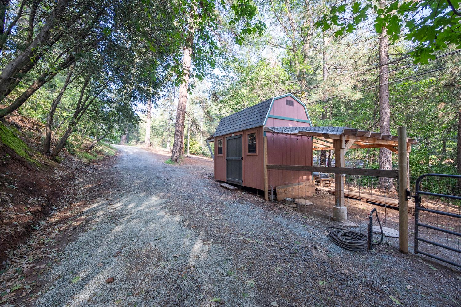 3061 E Highway 4