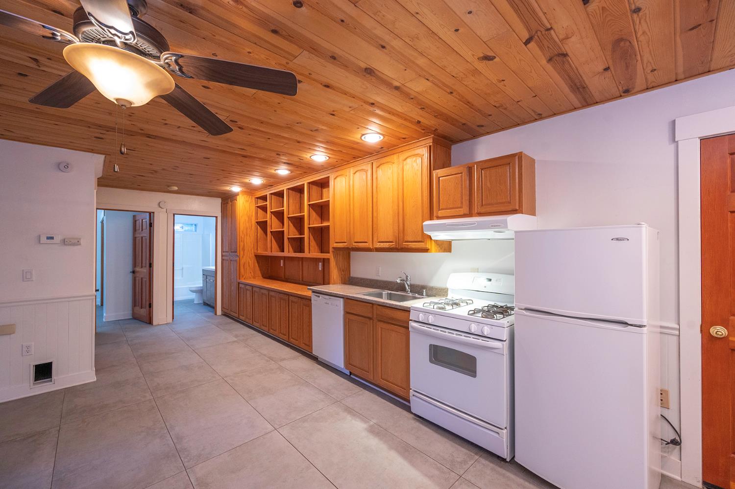 3061 E Highway 4