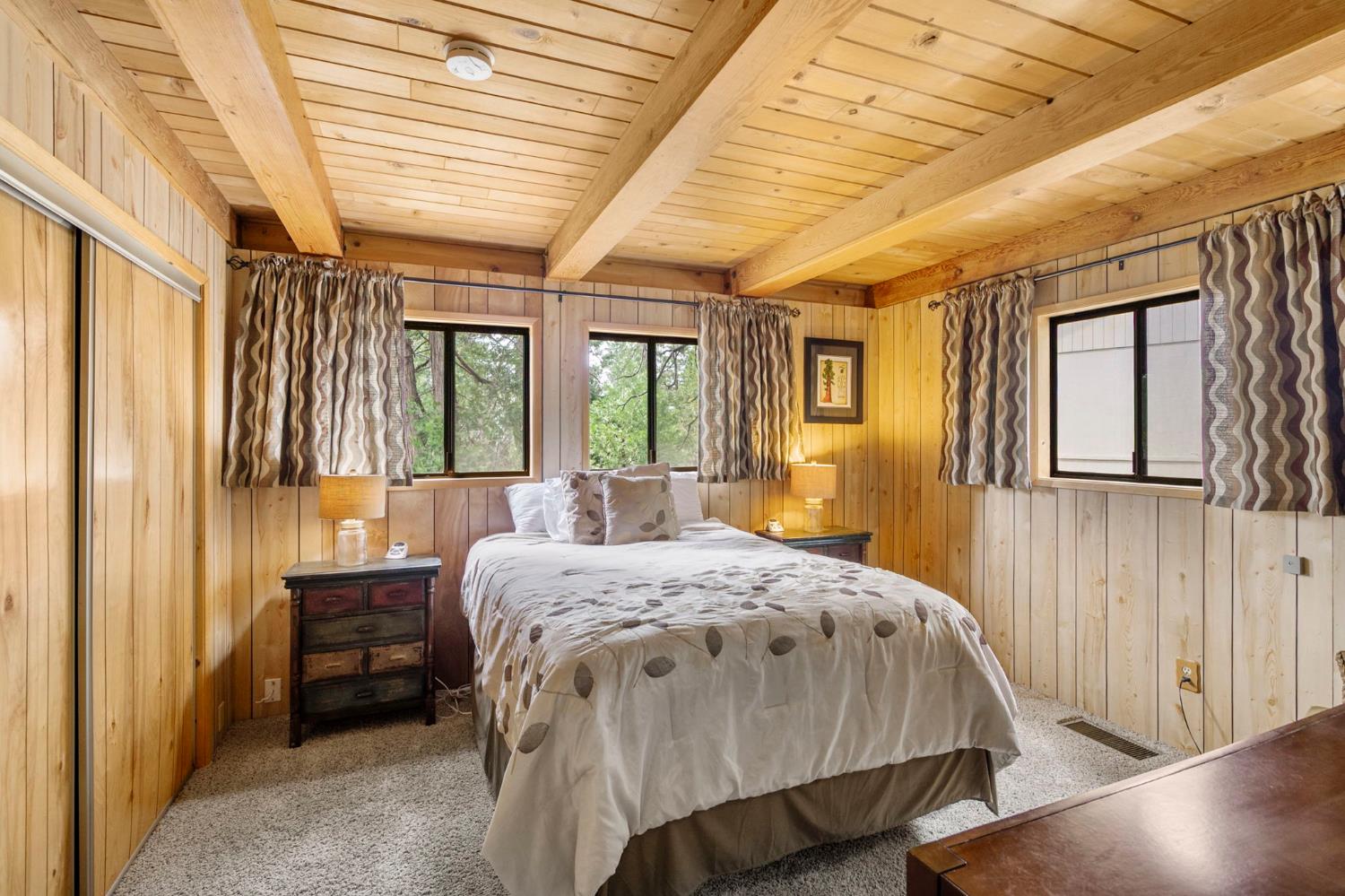2271 Mustang Road