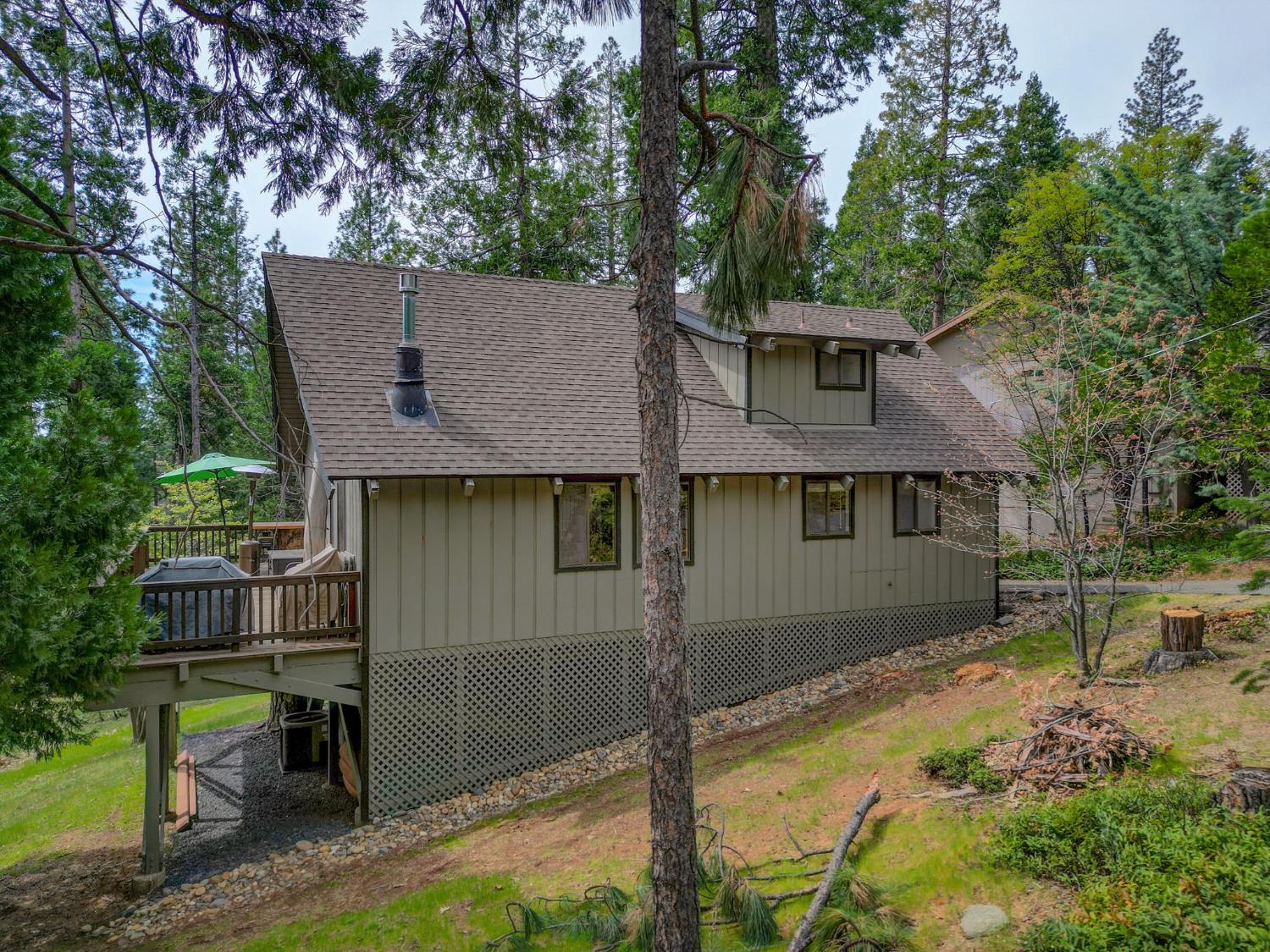 2271 Mustang Road