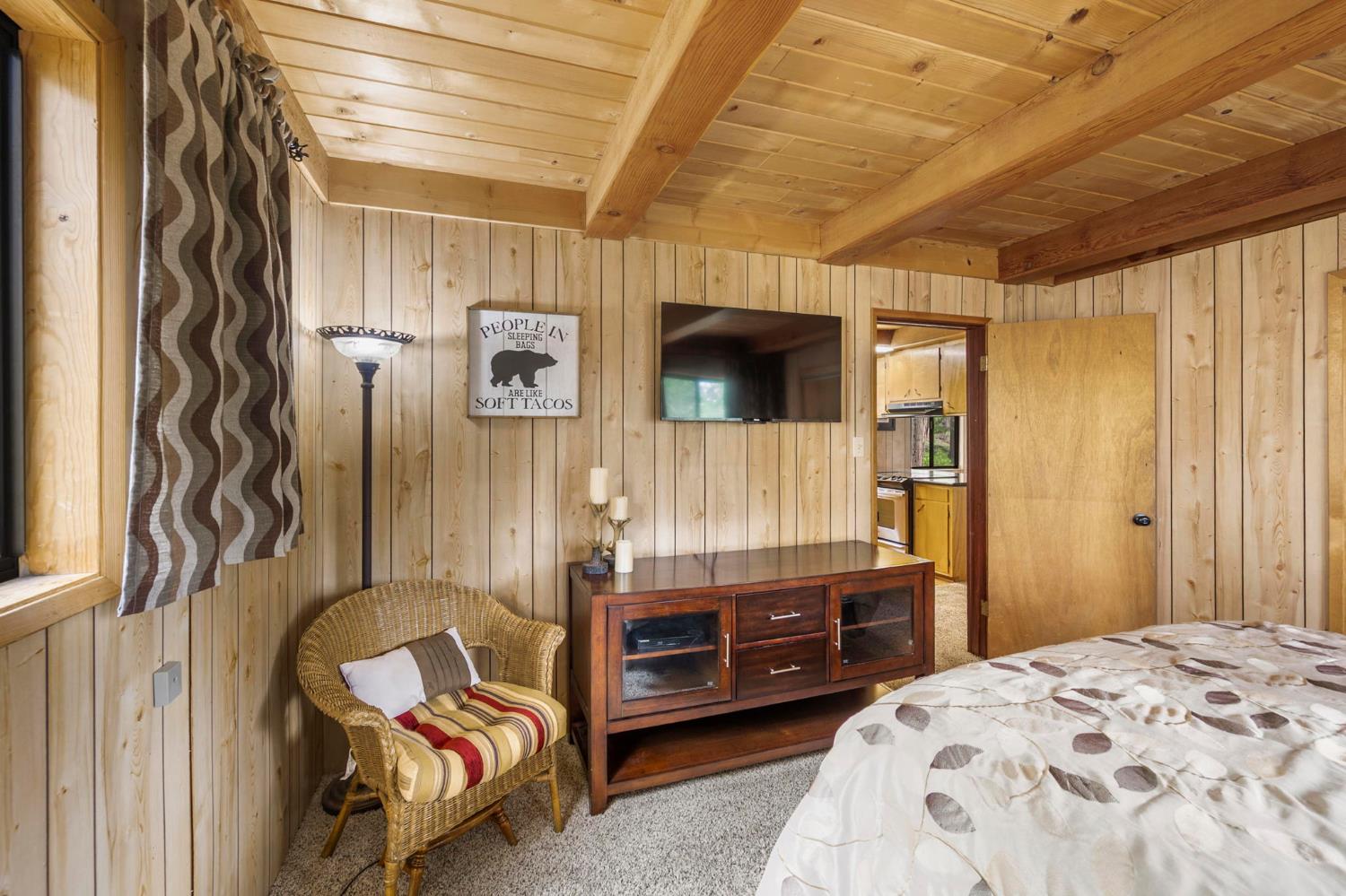 2271 Mustang Road
