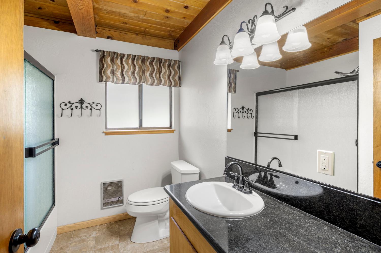 2271 Mustang Road