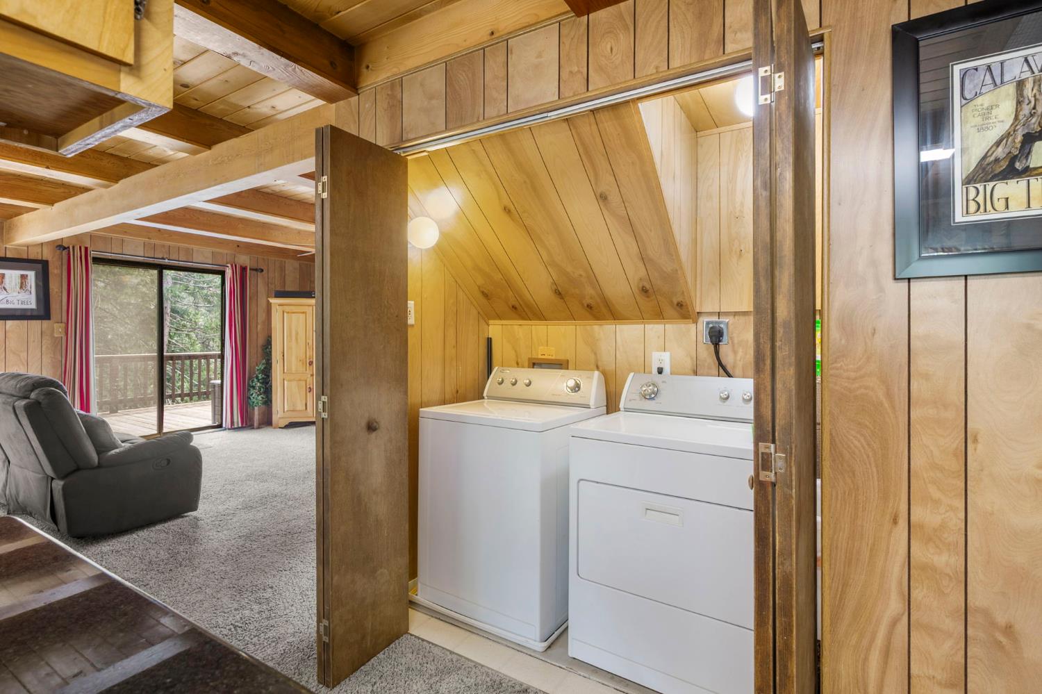 2271 Mustang Road