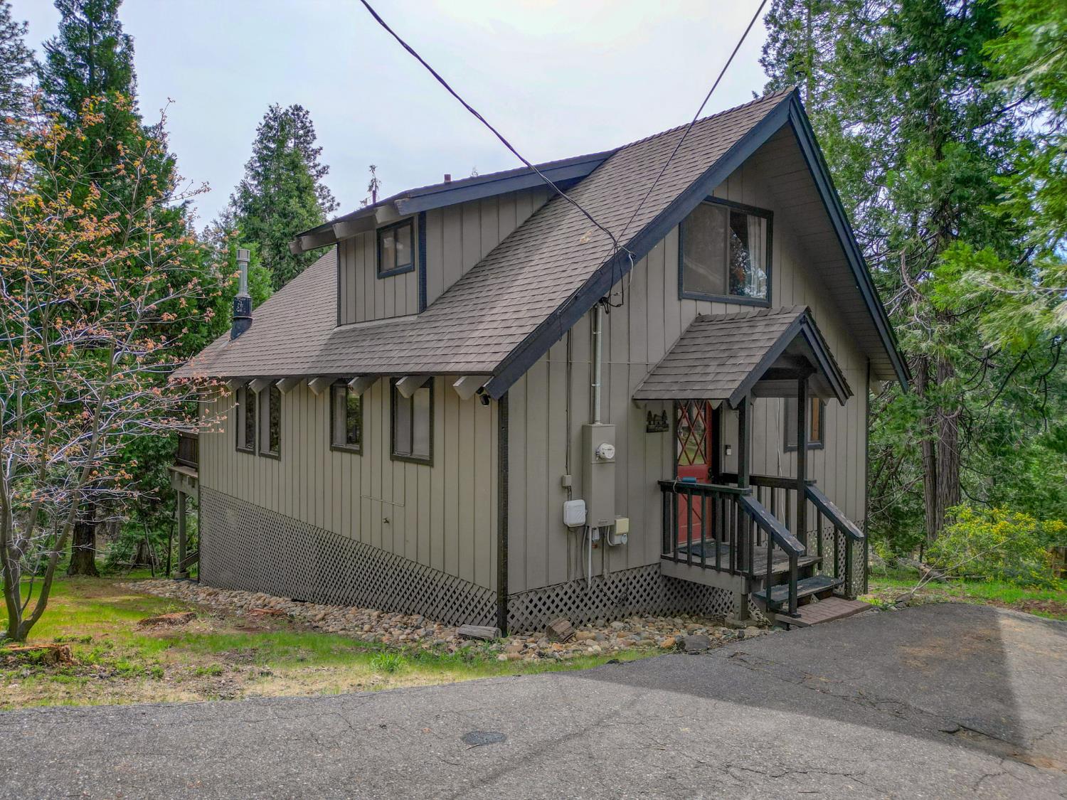 2271 Mustang Road