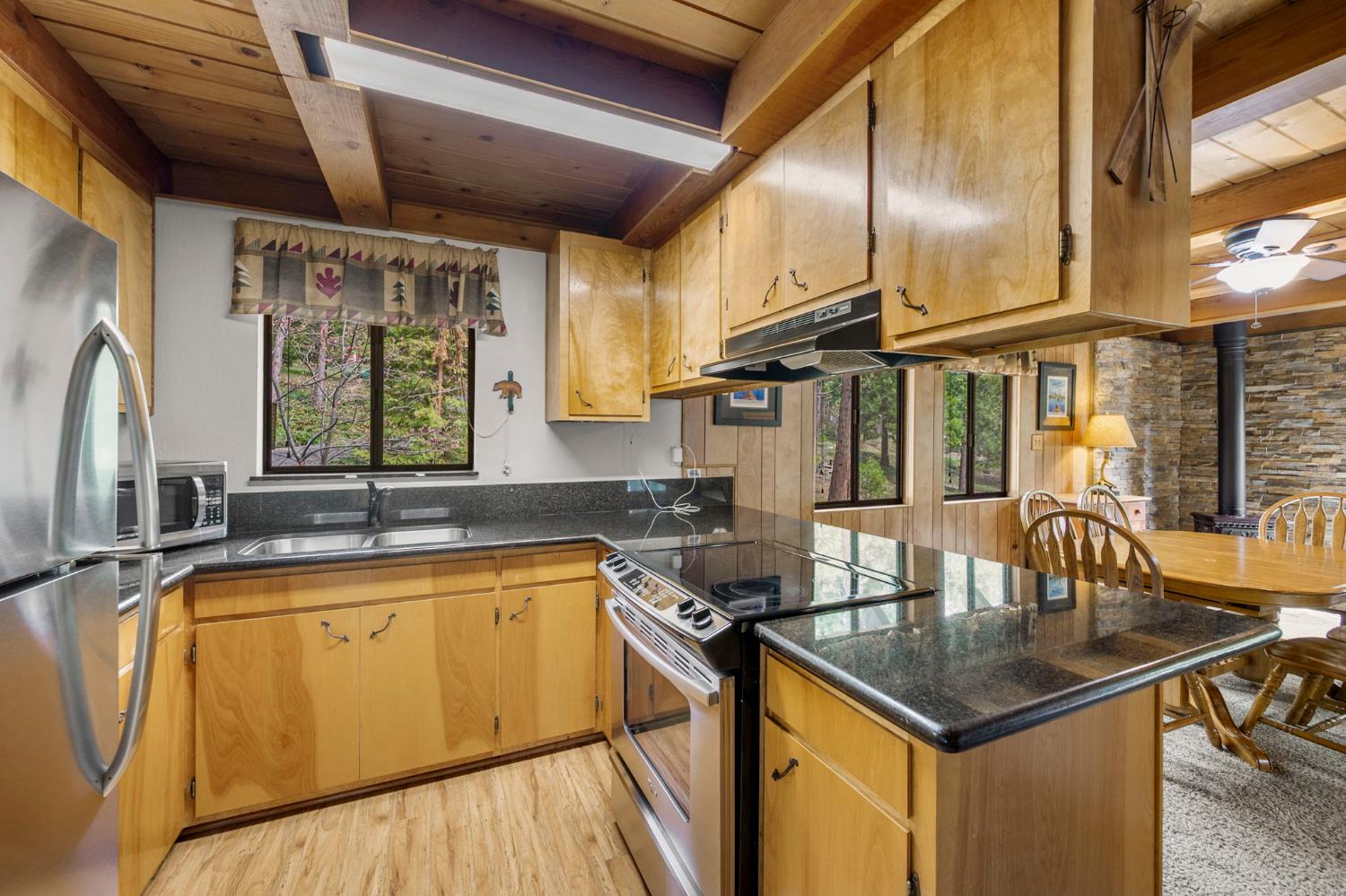 2271 Mustang Road