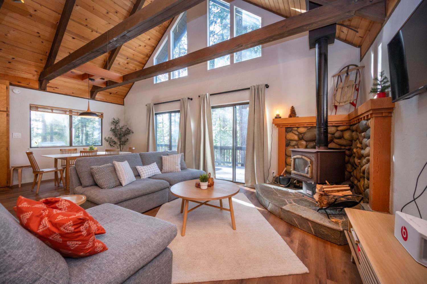 2041 Baywood View